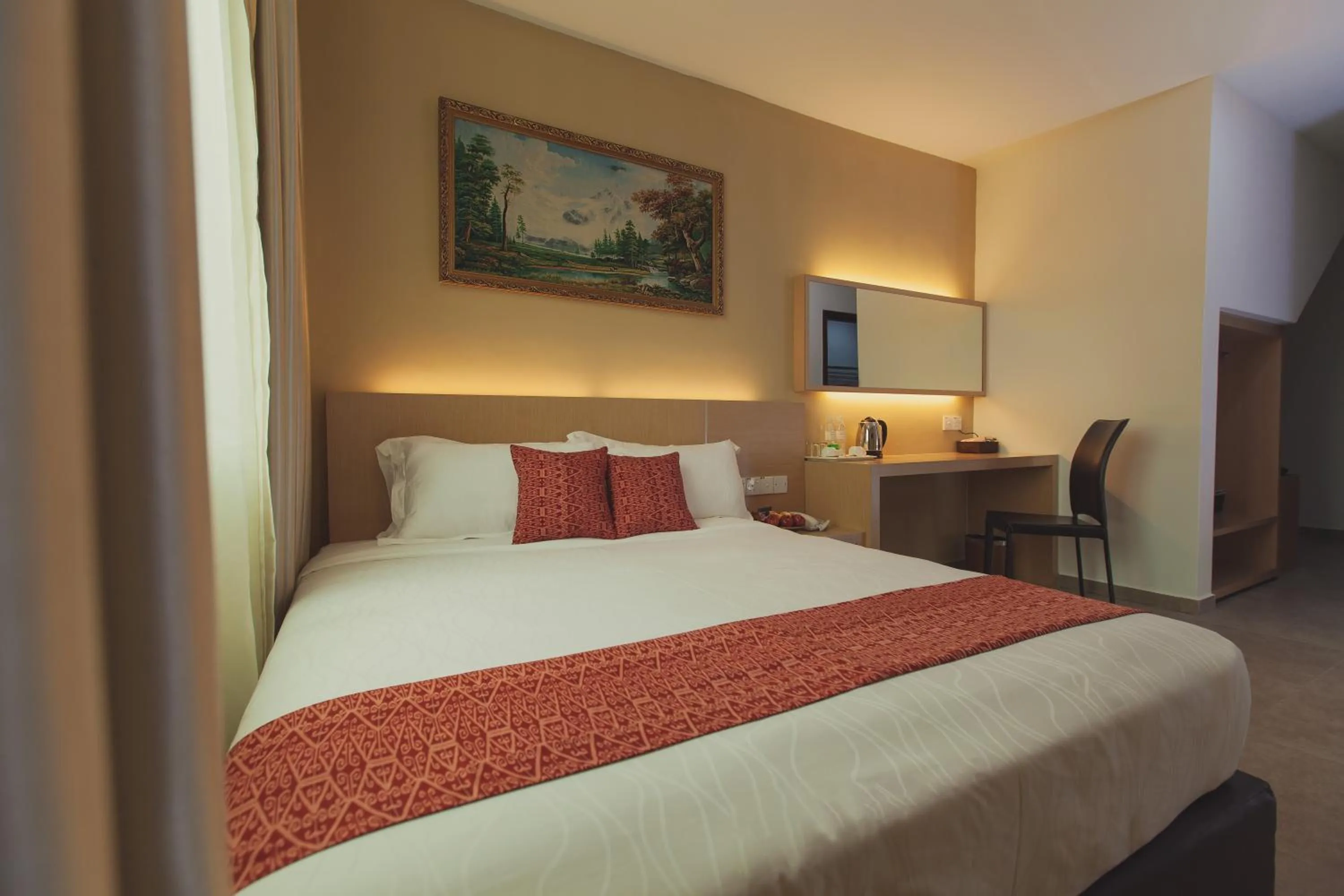 Bed in Paragon Lutong Hotel