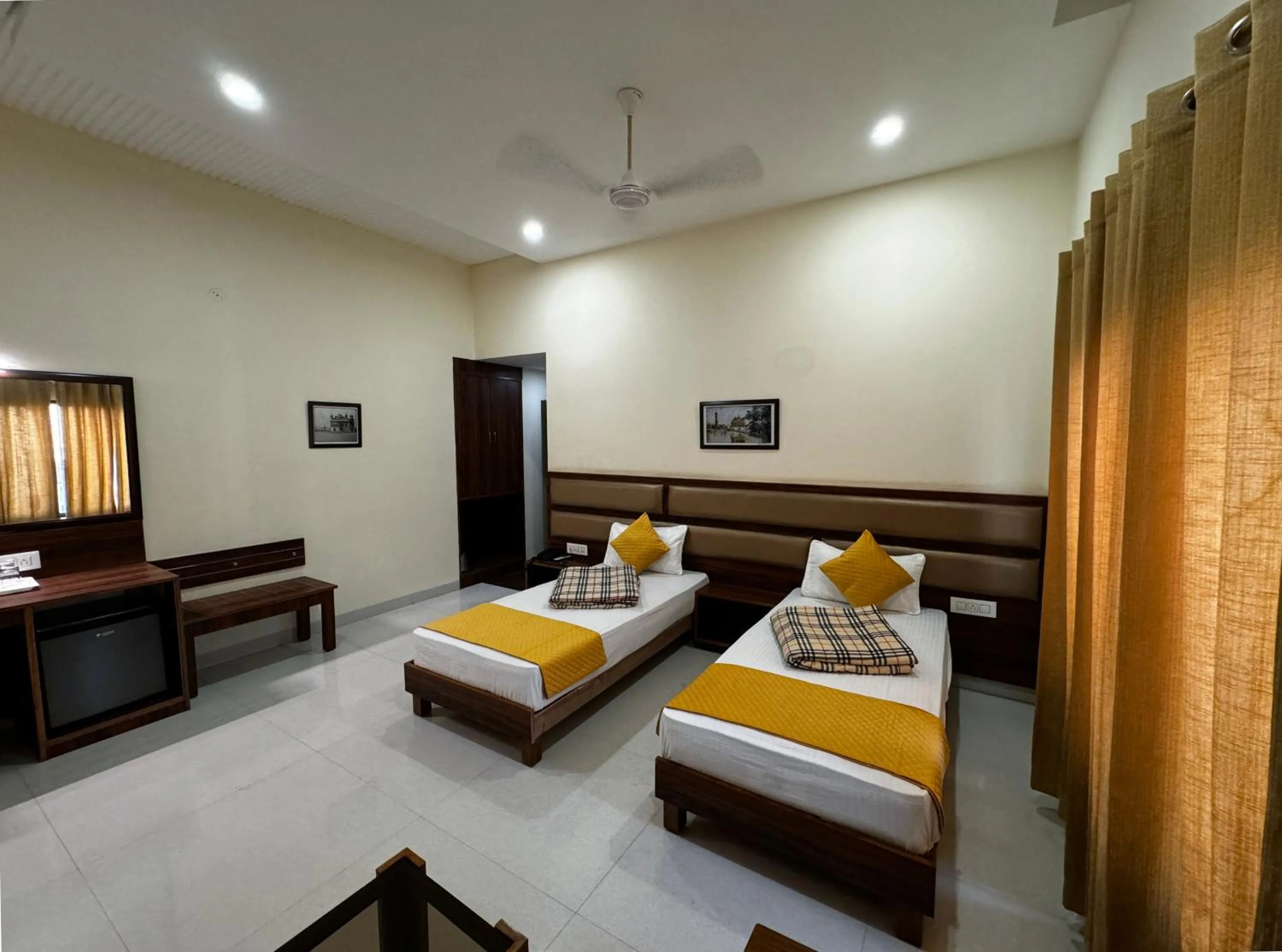 Bed in Sarovar Regency