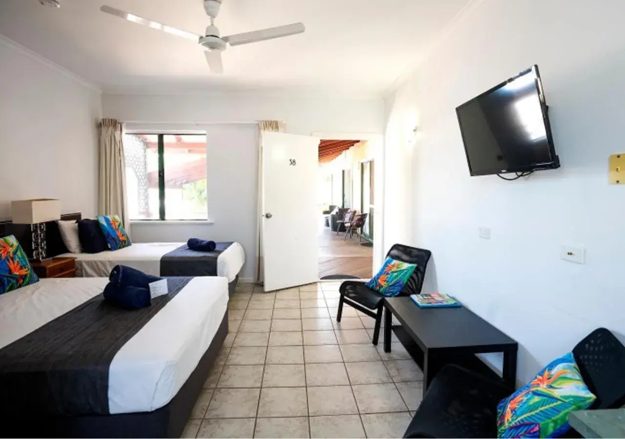 View (from property/room), Bed in Kimberley Croc Motel View (from property/room), Bed in Kimberley Croc Motel