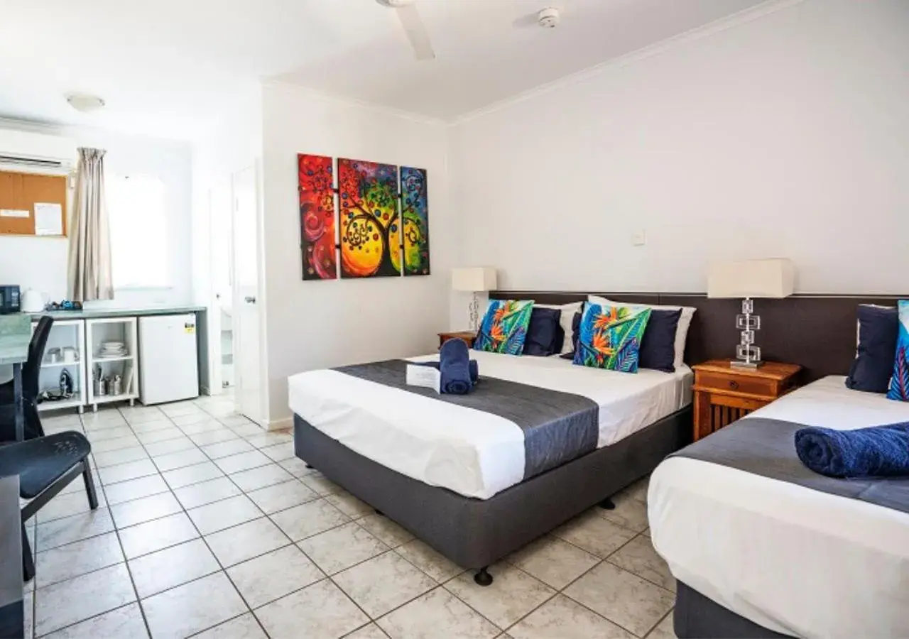 Bedroom, Bed in Kimberley Croc Motel Bedroom, Bed in Kimberley Croc Motel