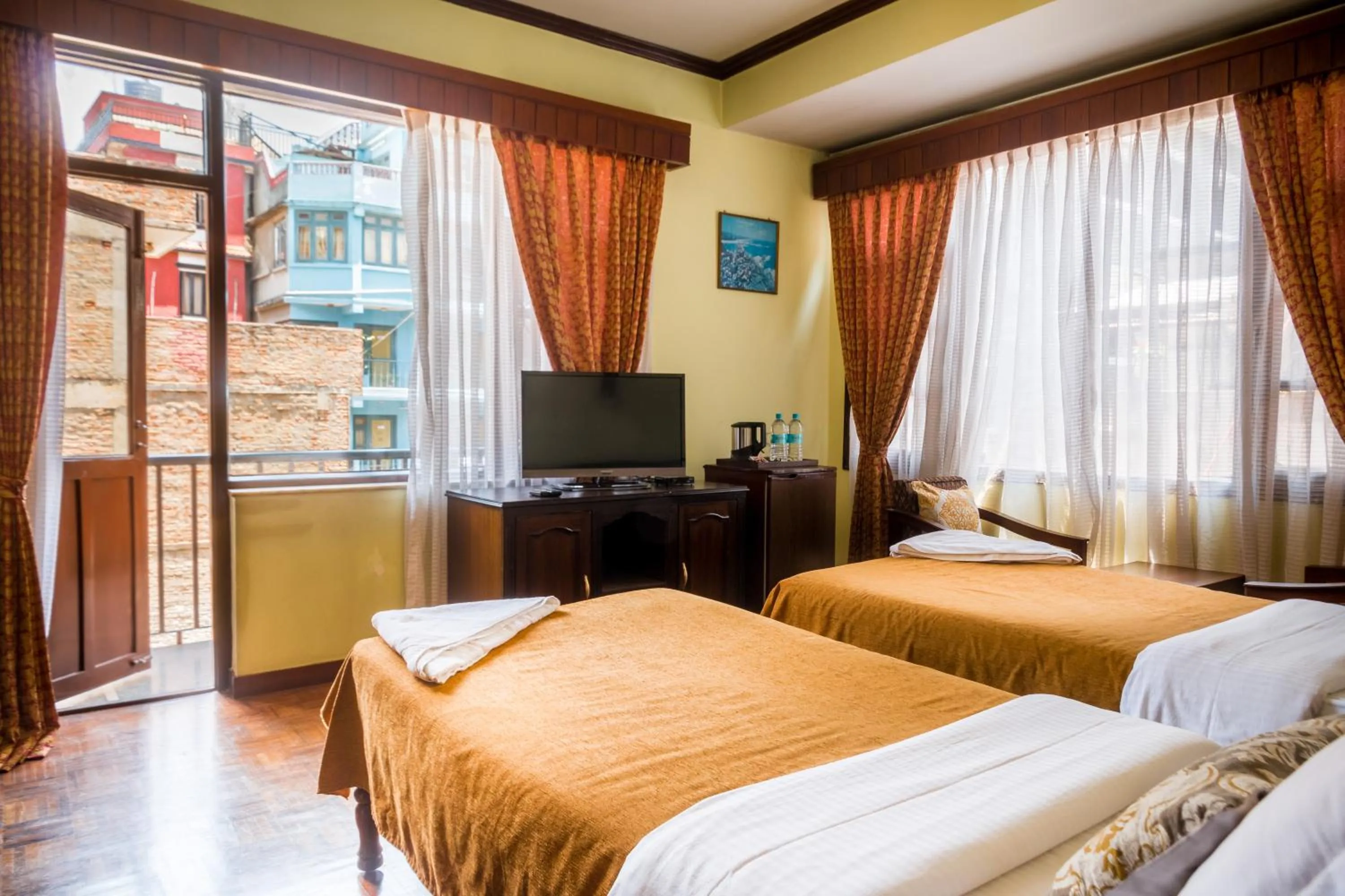 Photo of the whole room, Bed in Hotel Excelsior