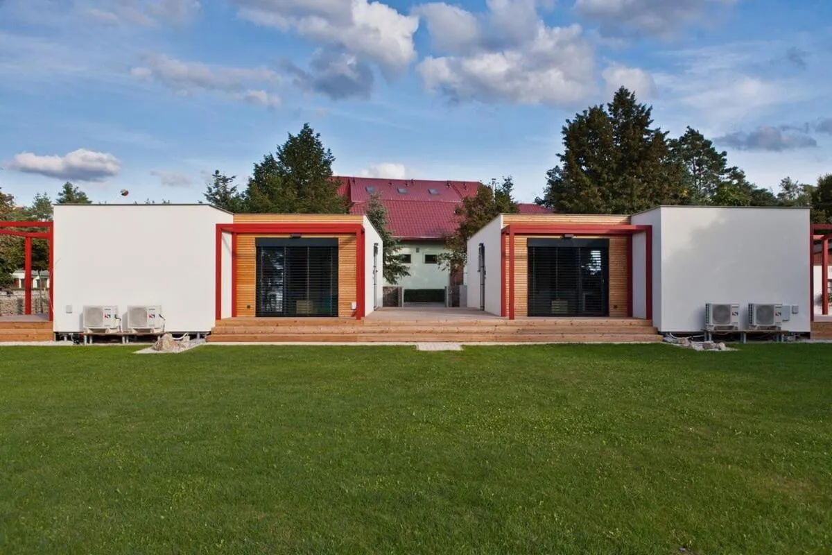 Property building in Motel M