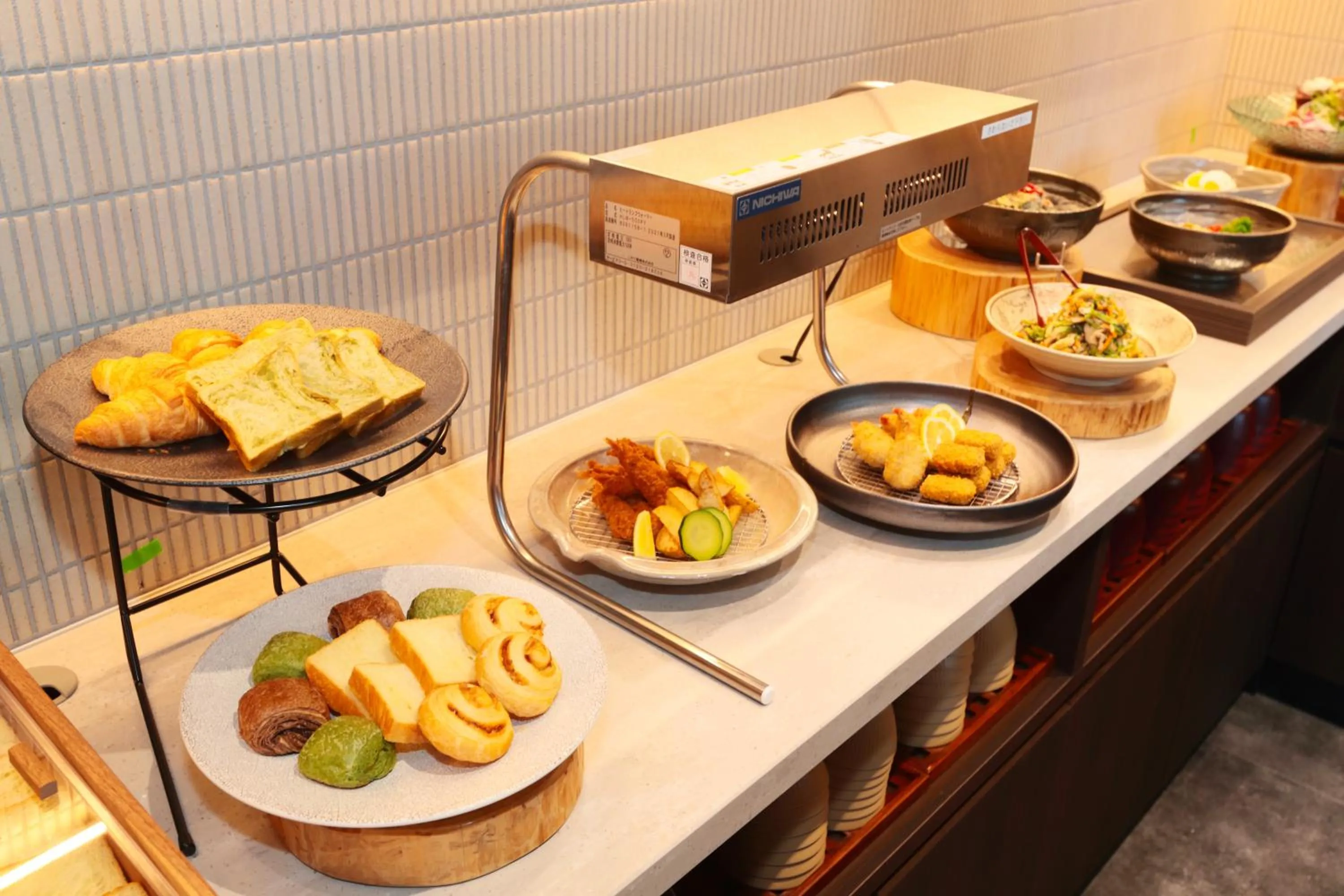 Restaurant/places to eat in ibis Styles Kyoto Shijo