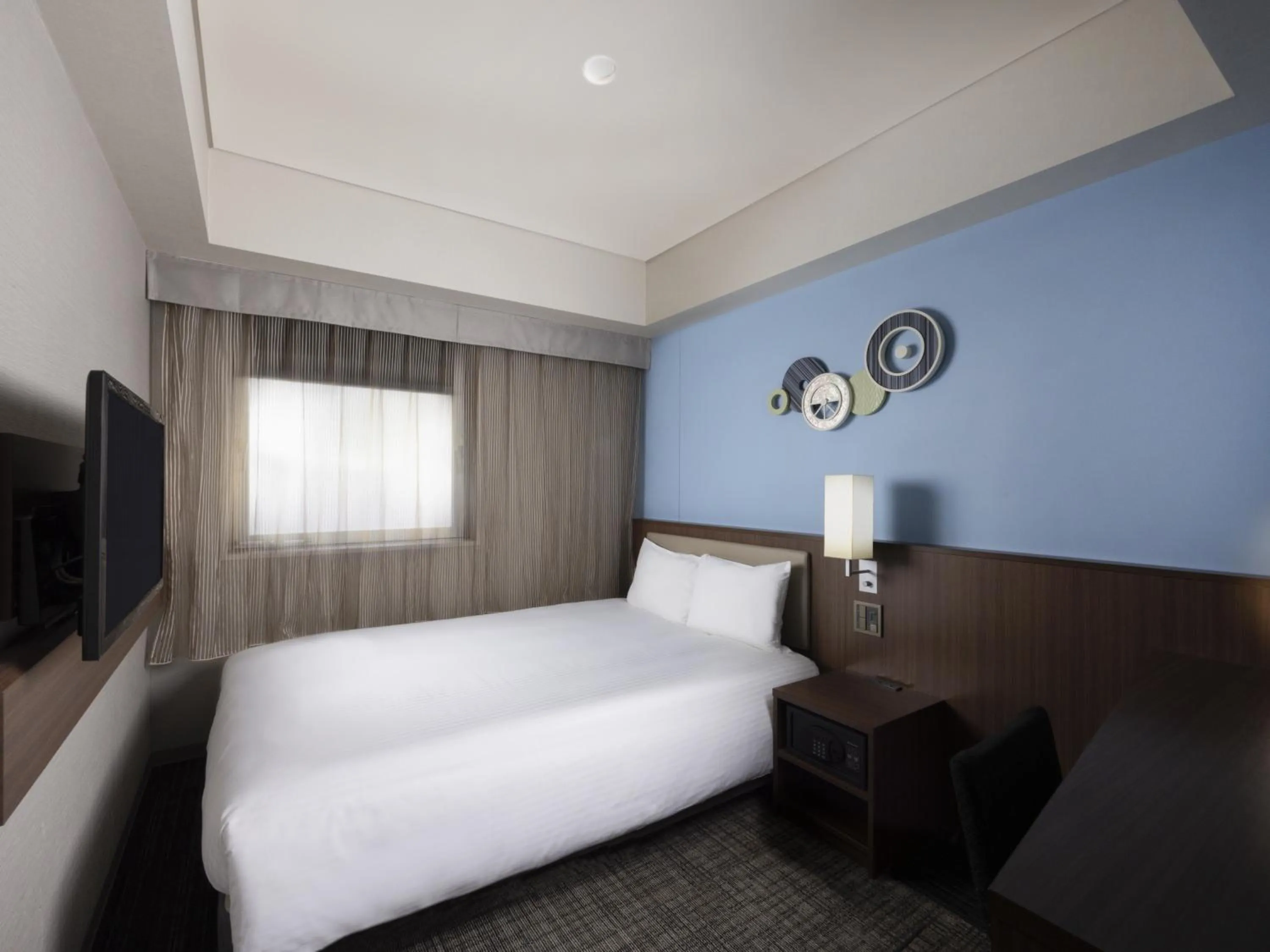 Bed in ibis Styles Kyoto Shijo