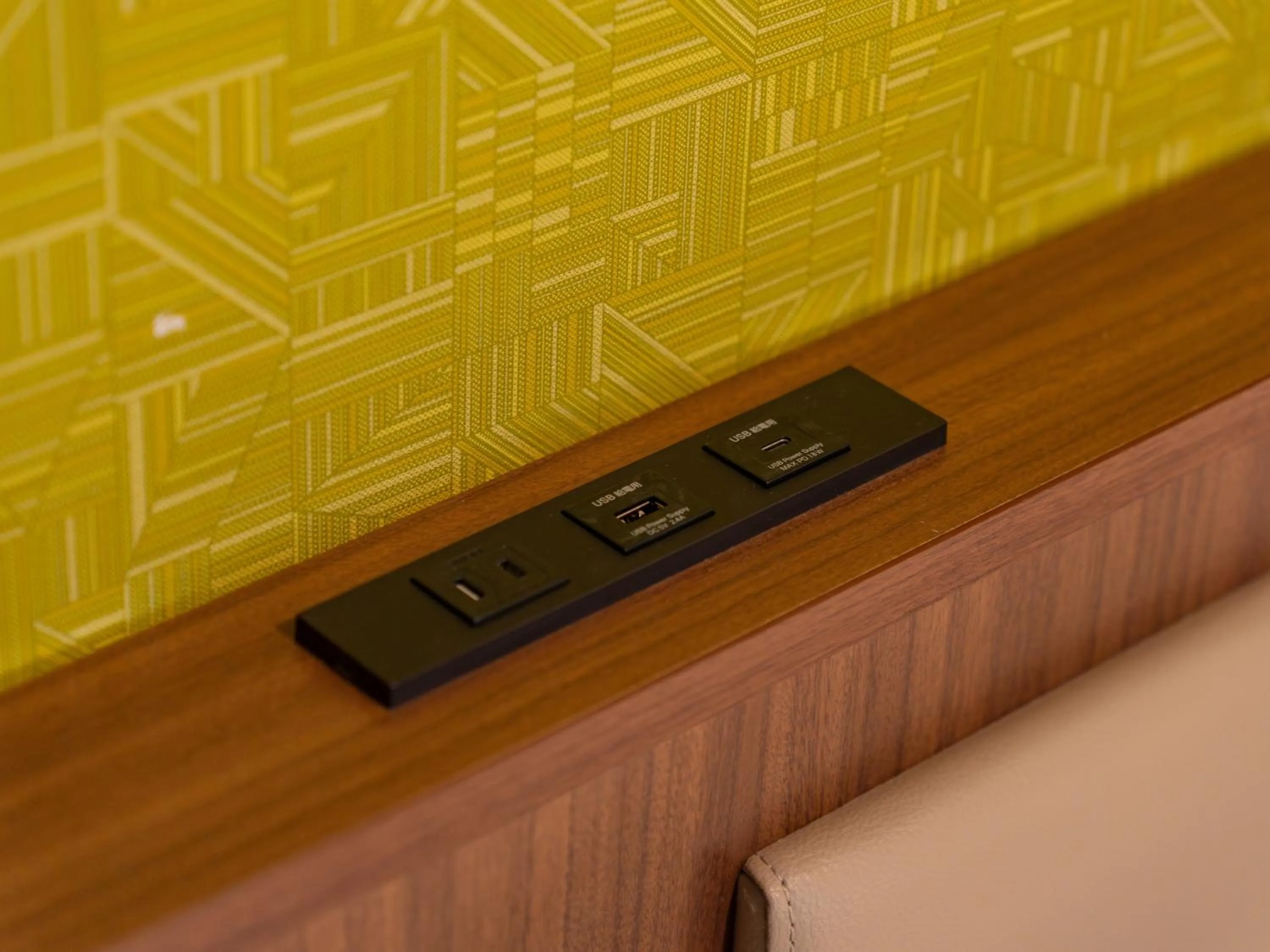 Photo of the whole room in ibis Styles Kyoto Shijo