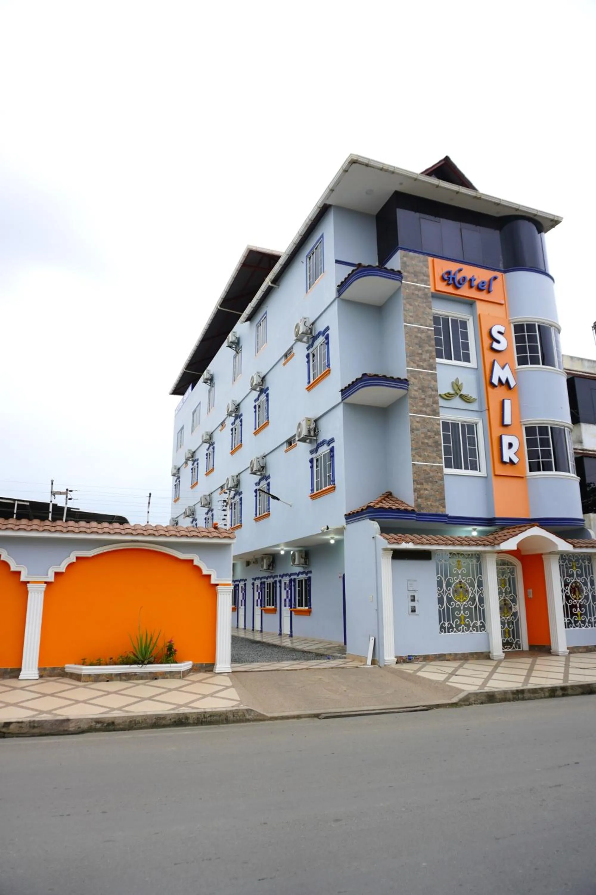 Hotel SMIR, Huaquillas