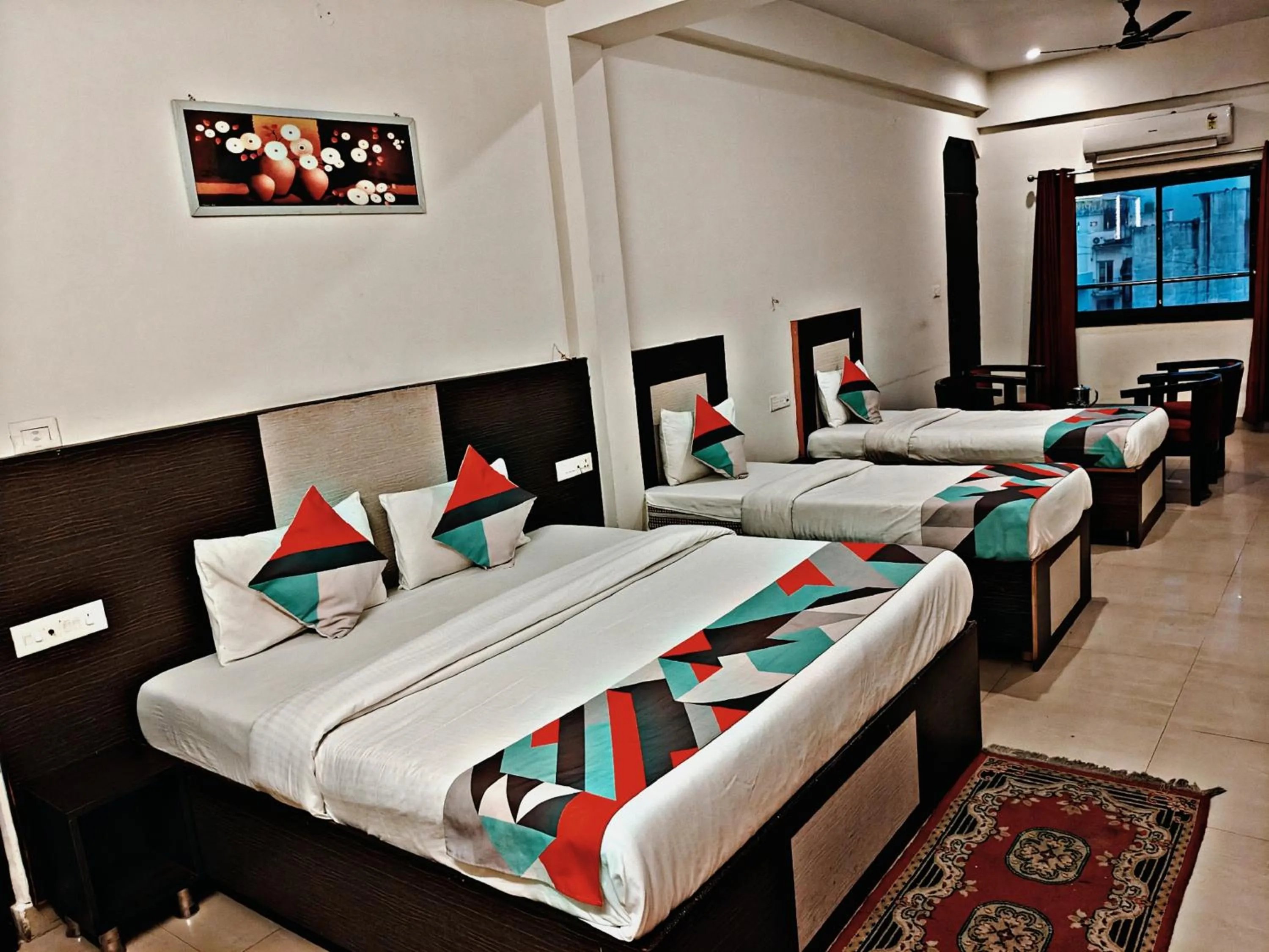 HOTEL OM SHIVAAY INN