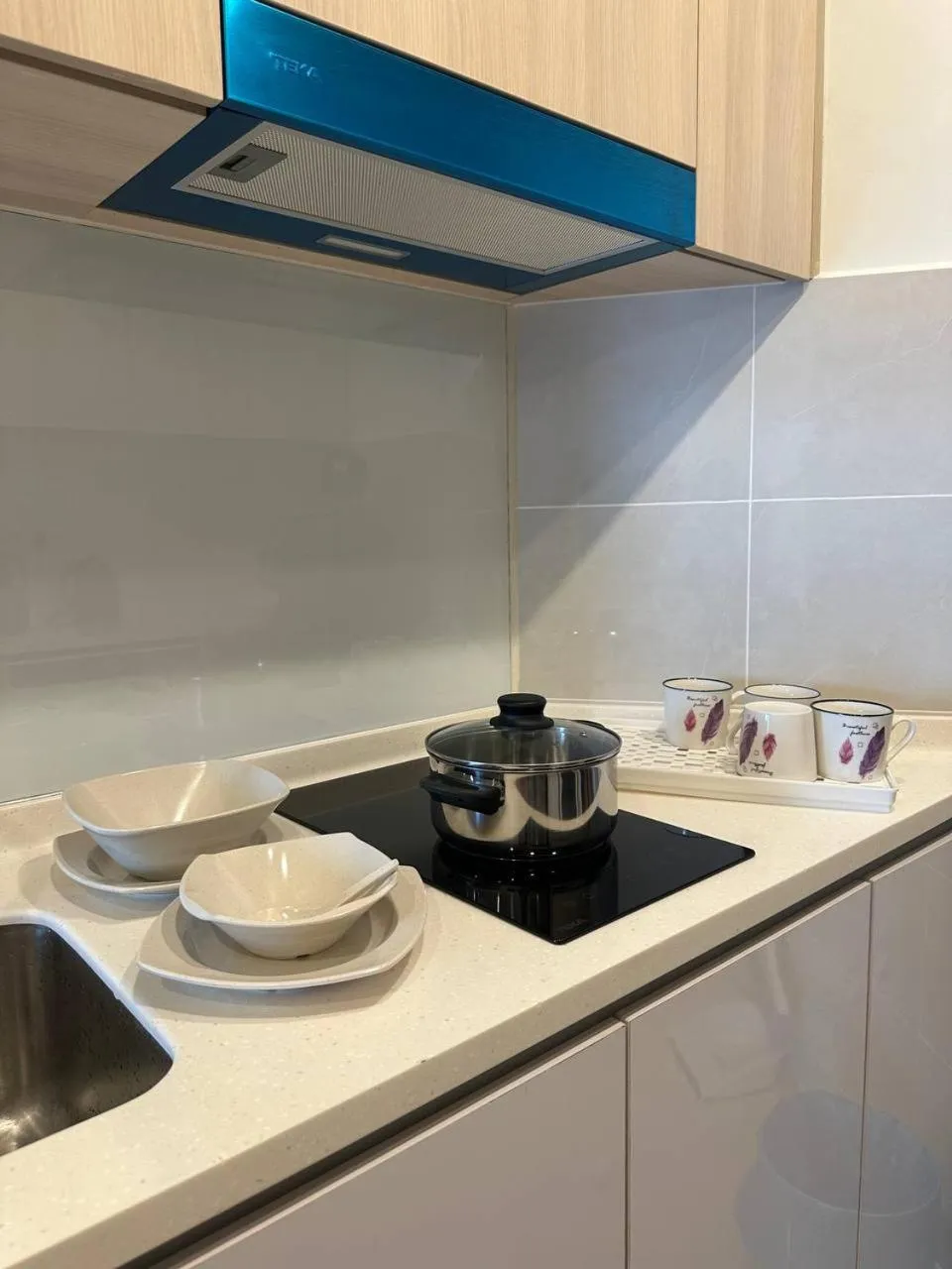 Kitchen or kitchenette in The Shore @ Usanz Heaven Suites