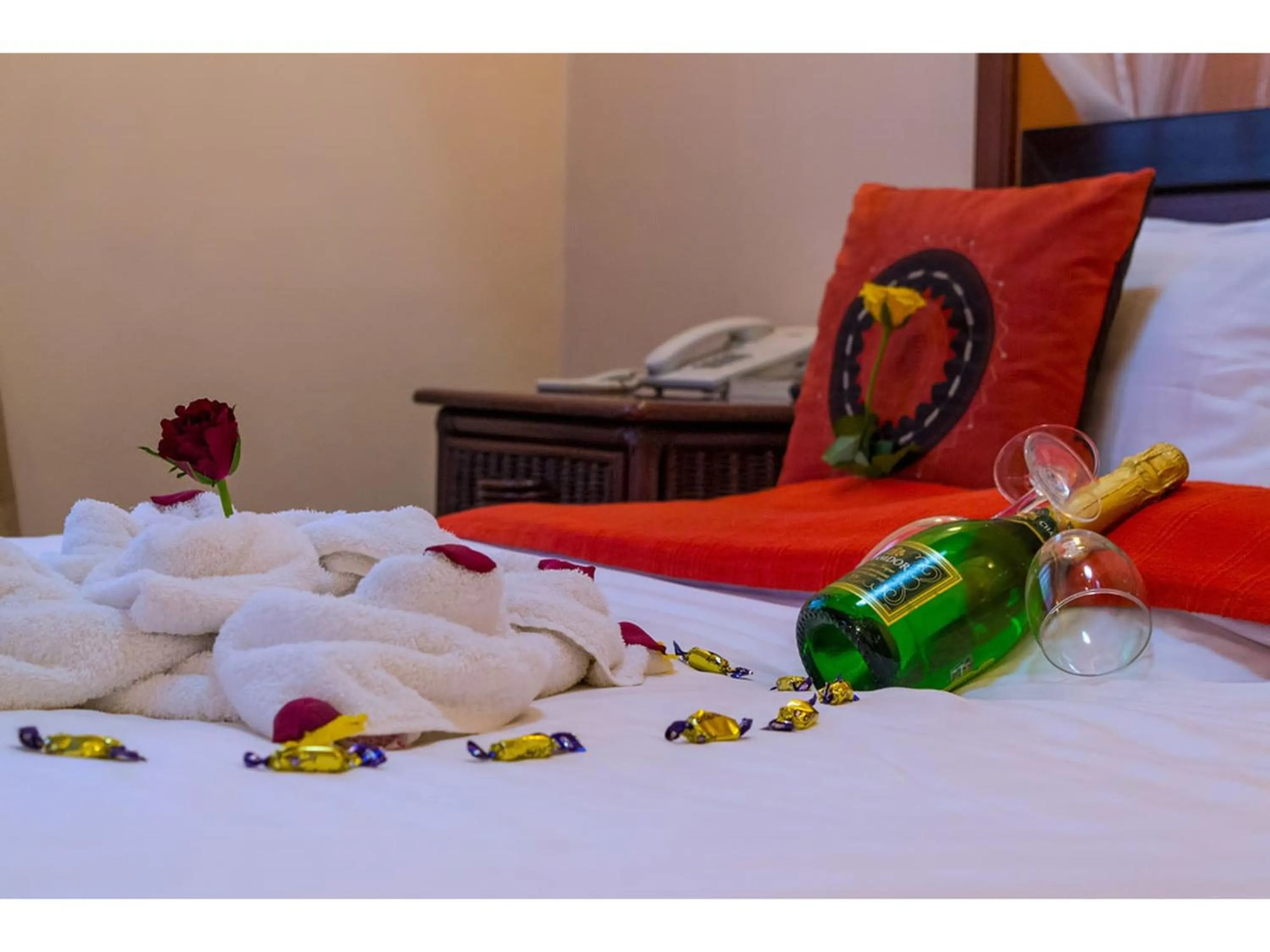 Bed in Wigot Gardens Hotel