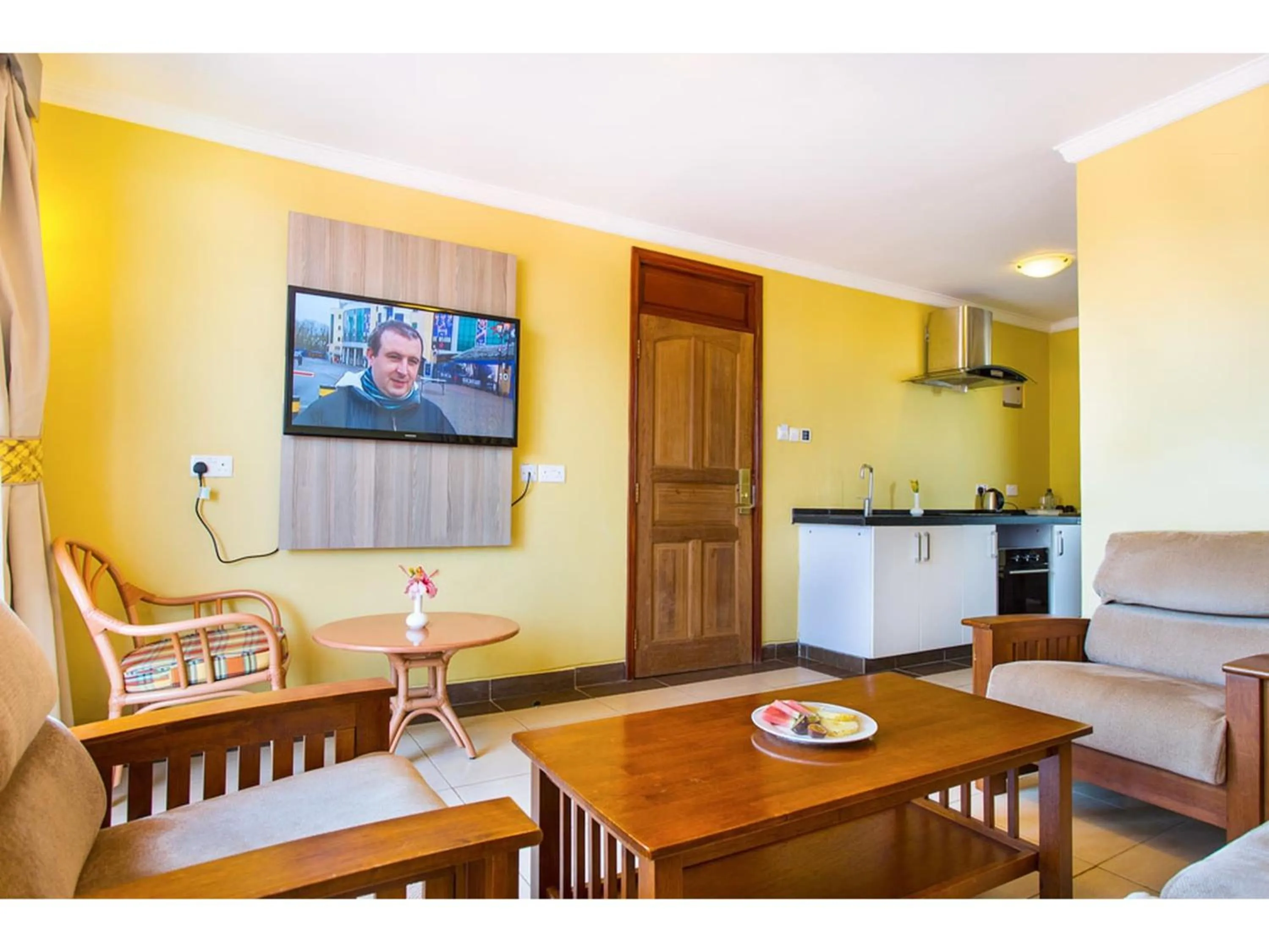 TV and multimedia in Wigot Gardens Hotel