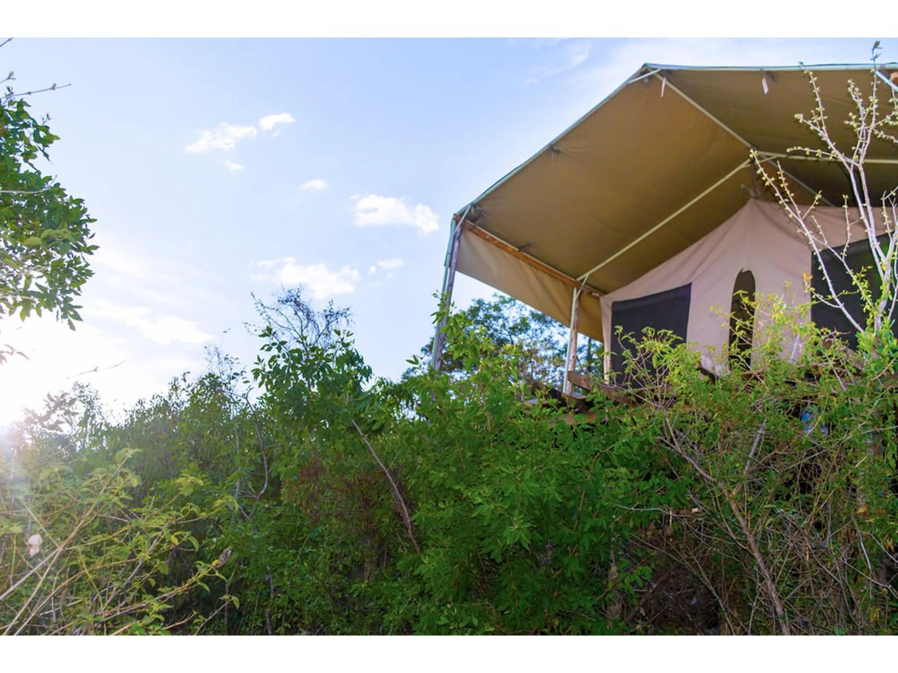 Property building in Wigot Gardens Hotel