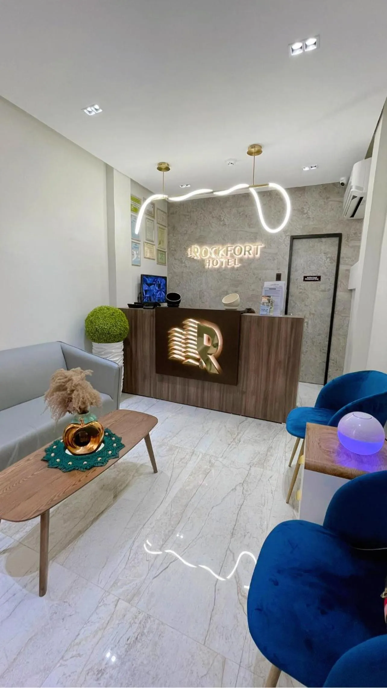 Rockfort Hotel