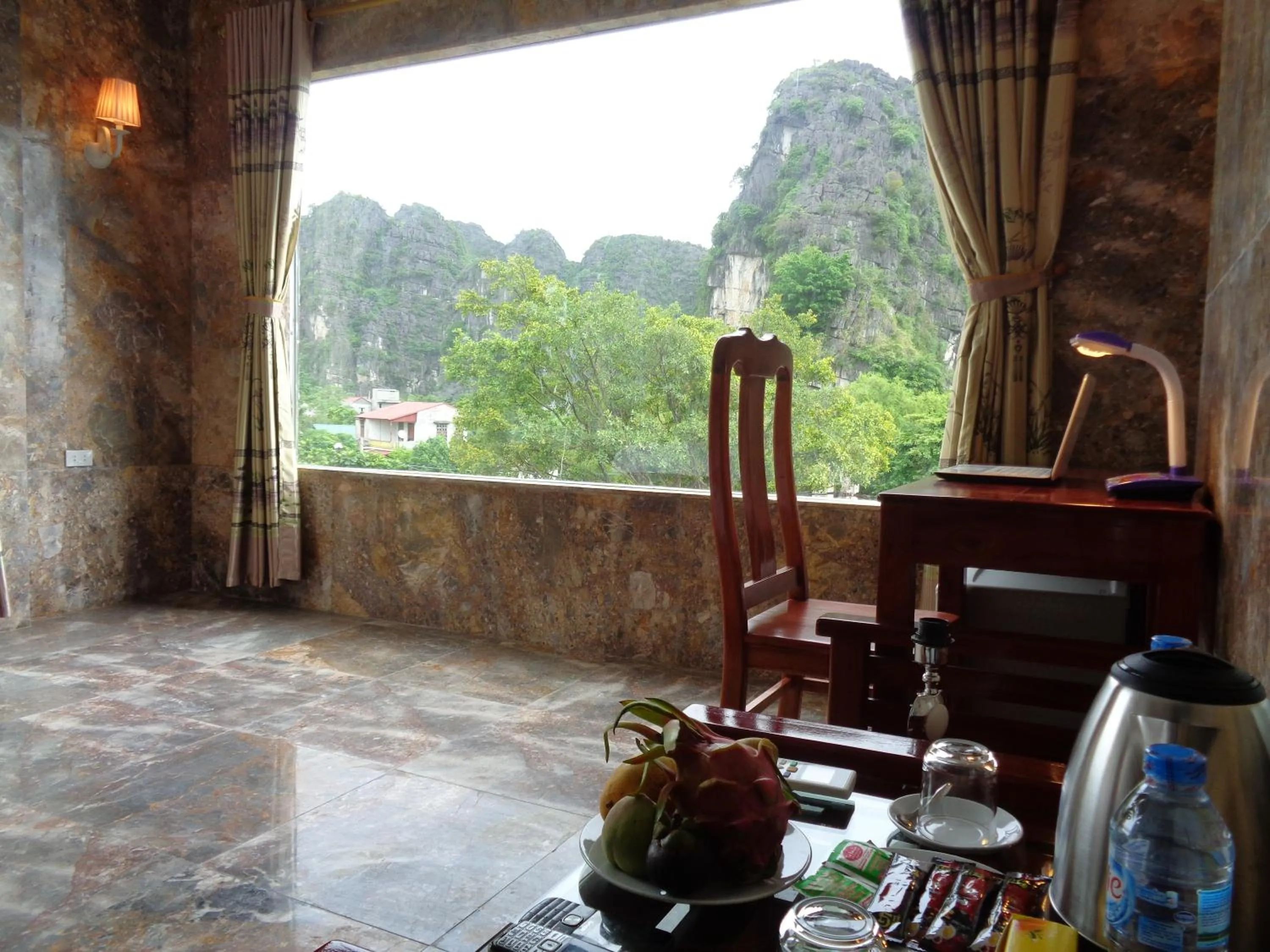 Dining area in Limestone View Homestay