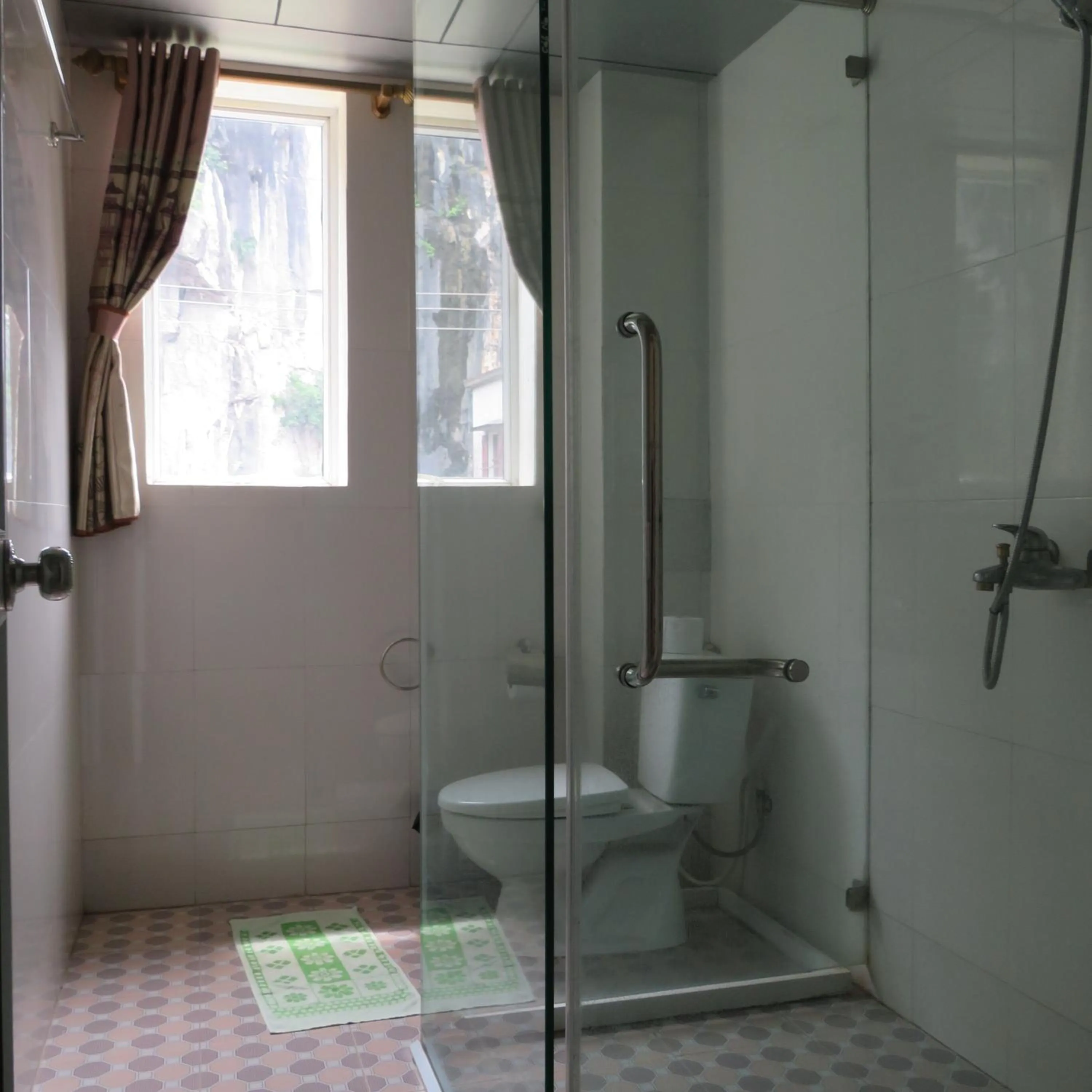 Bathroom in Limestone View Homestay