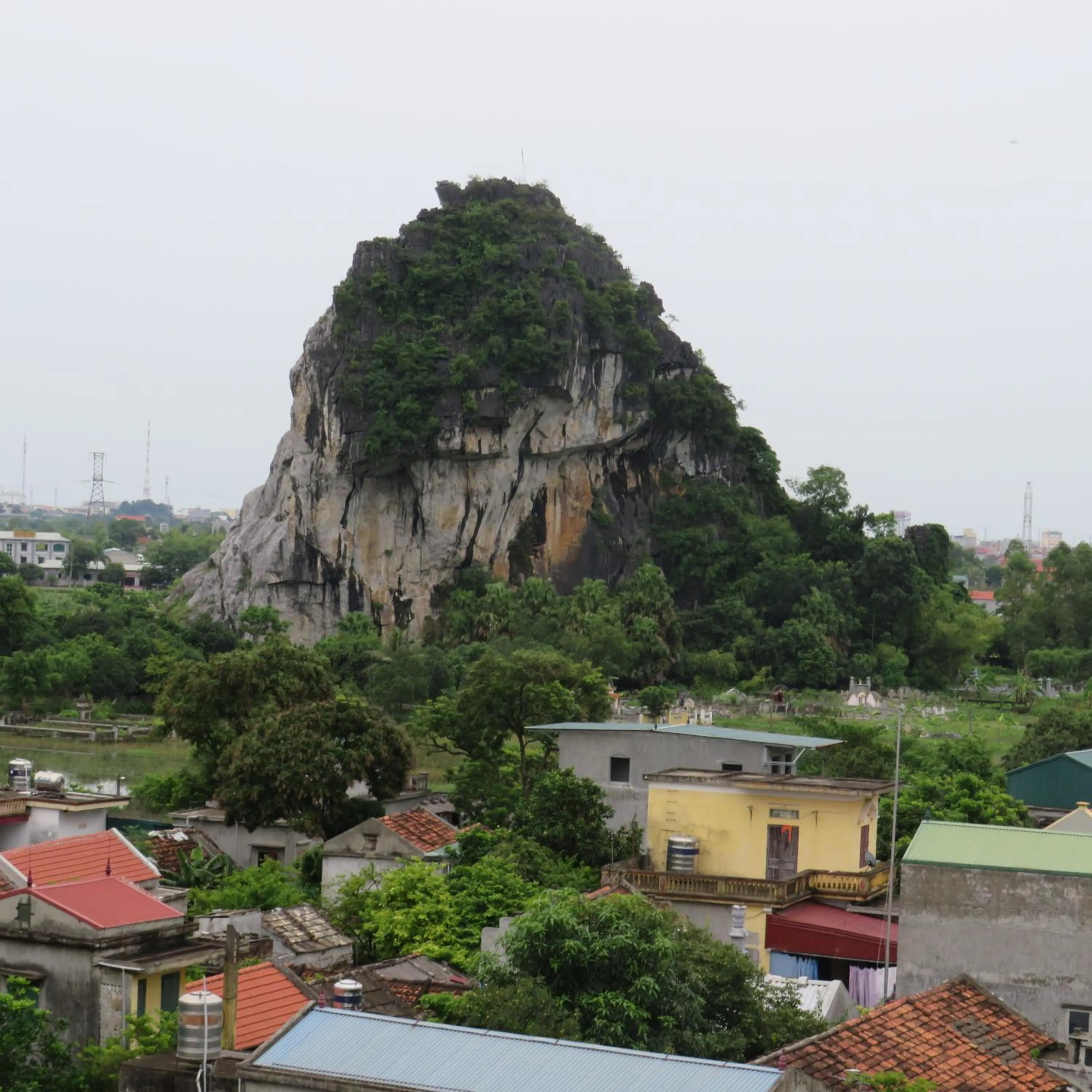 Mountain view in Limestone View Homestay