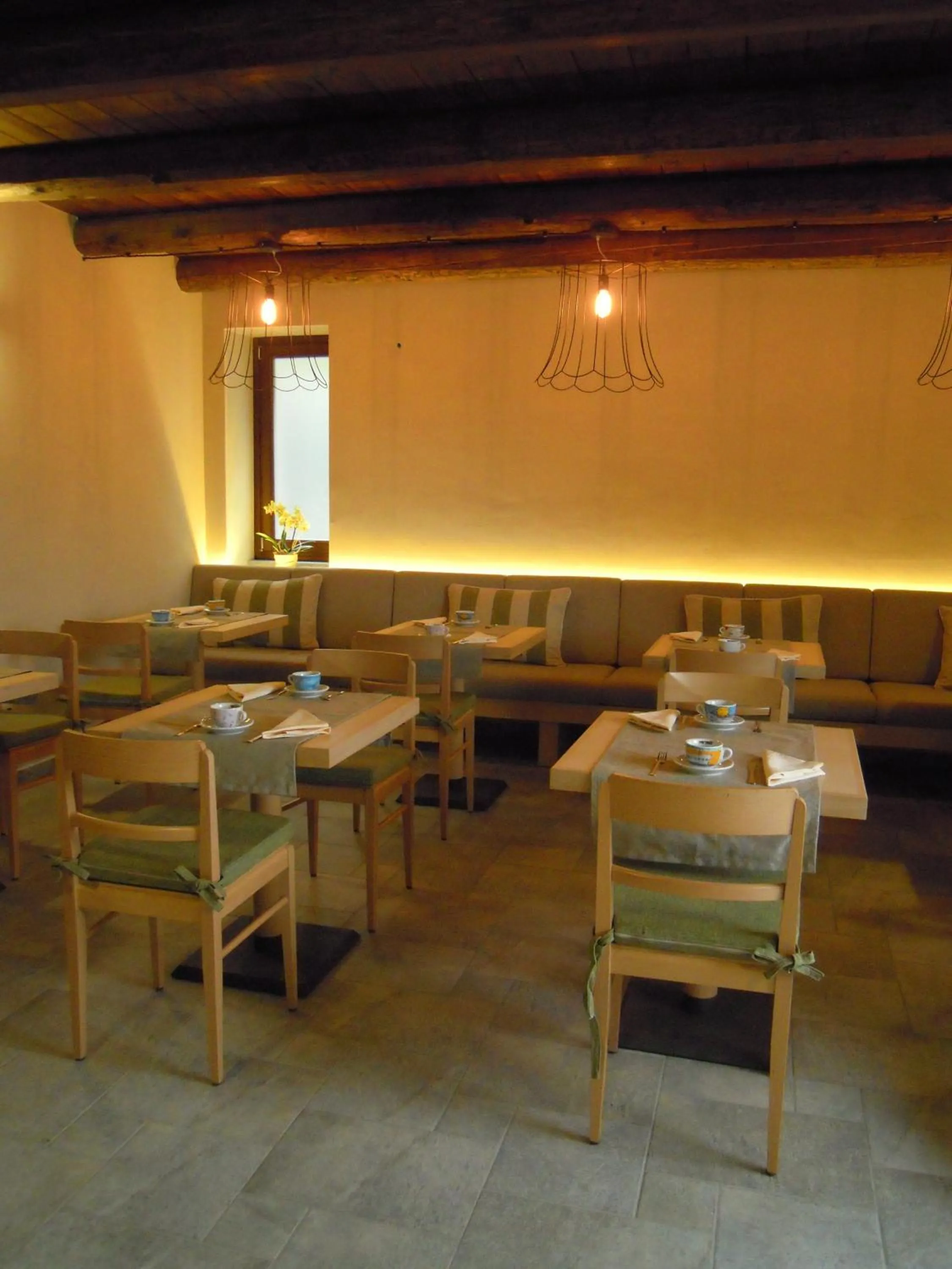 Restaurant/places to eat in Il Falco E La Volpe