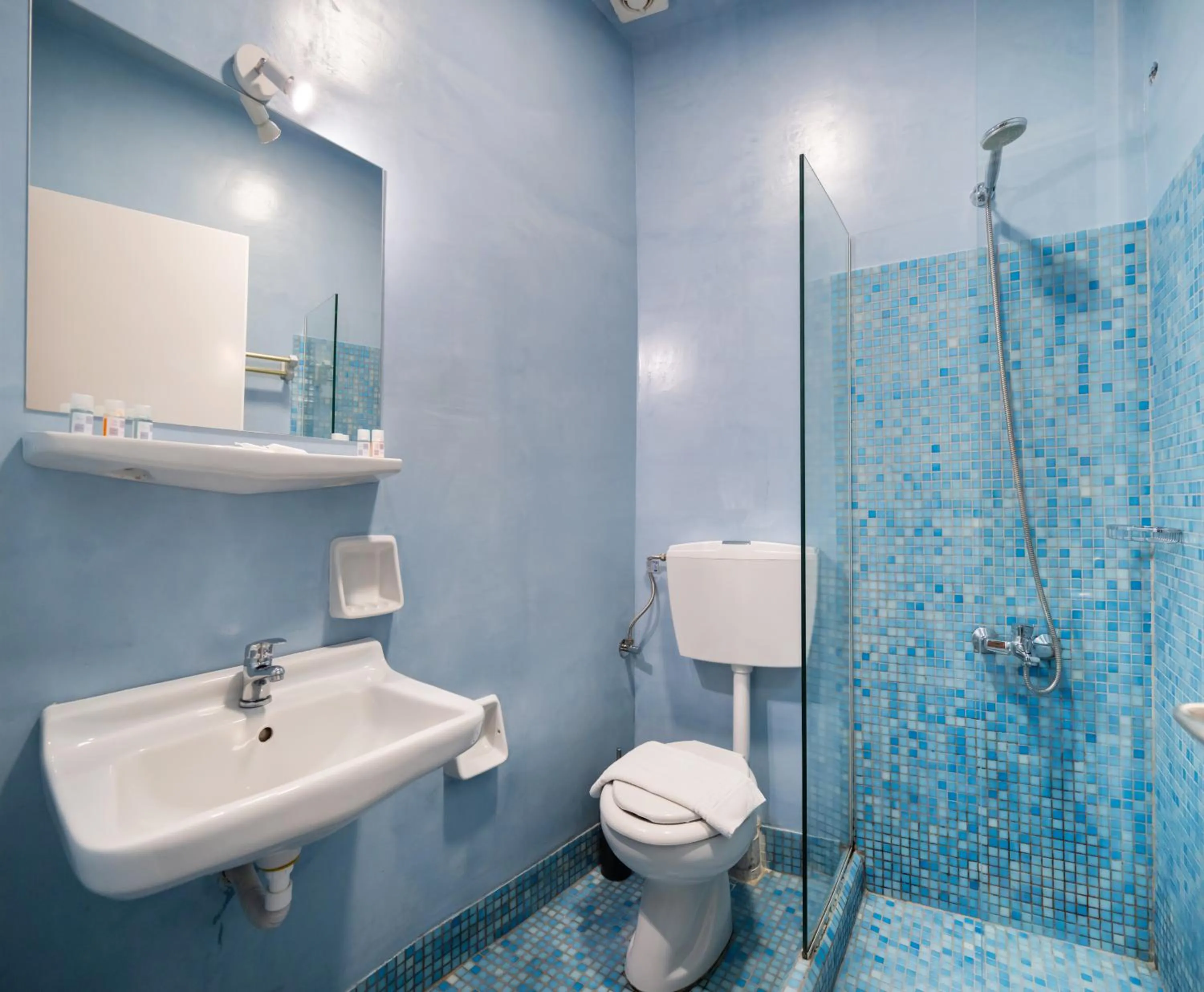 Bathroom in Ionio Hotel