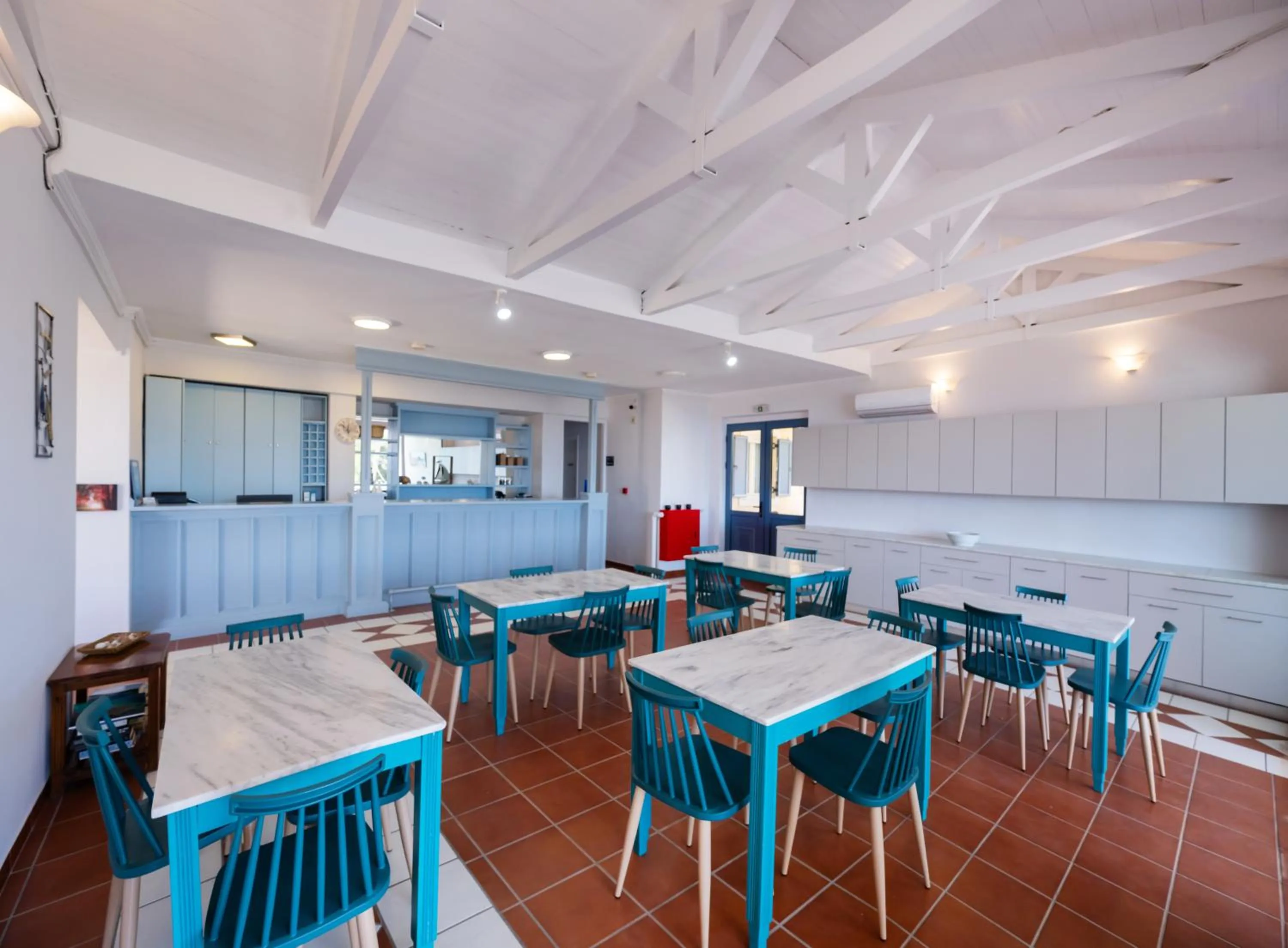 Restaurant/places to eat in Ionio Hotel