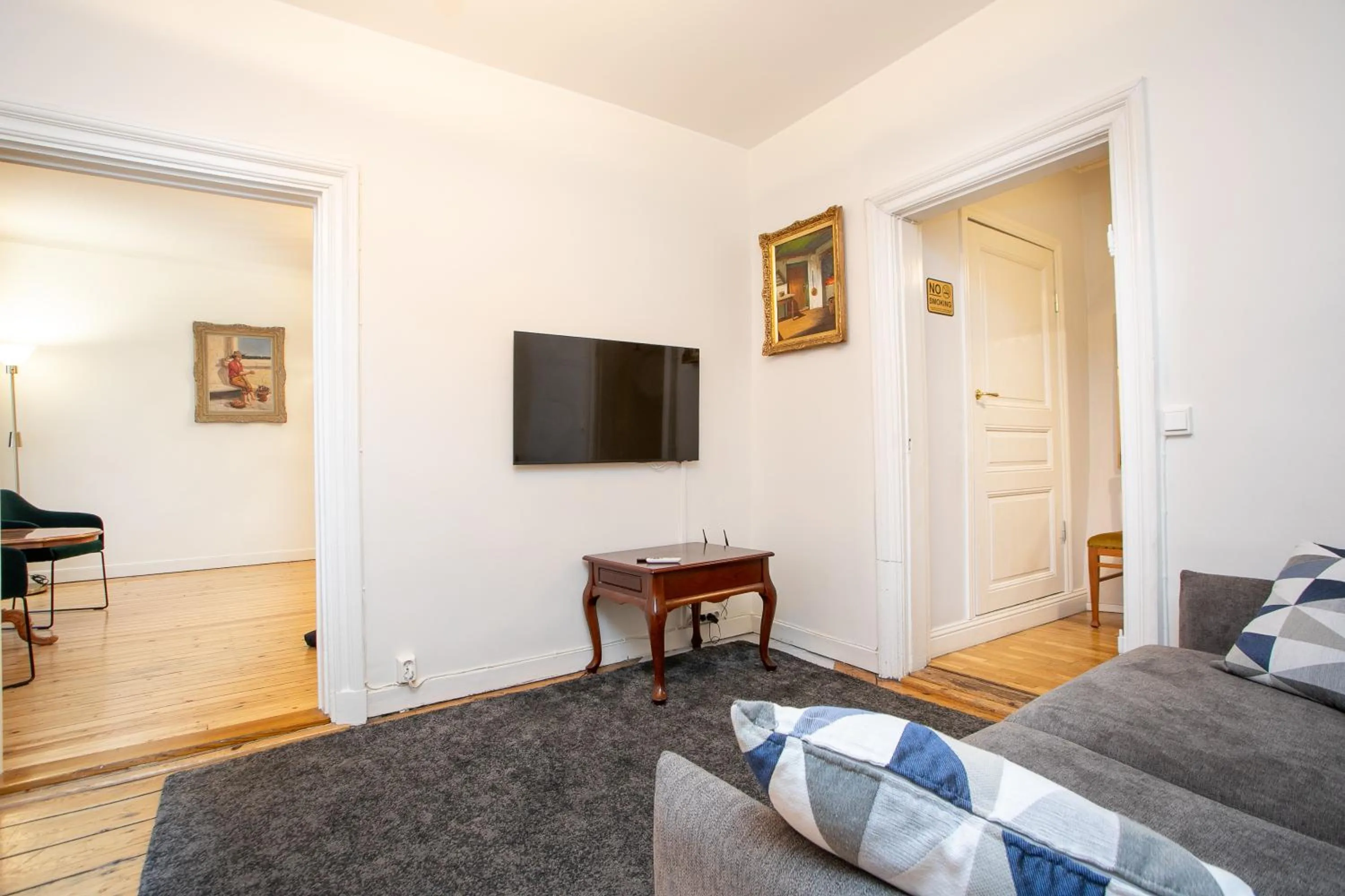 TV and multimedia in ApartDirect Gamla Stan II