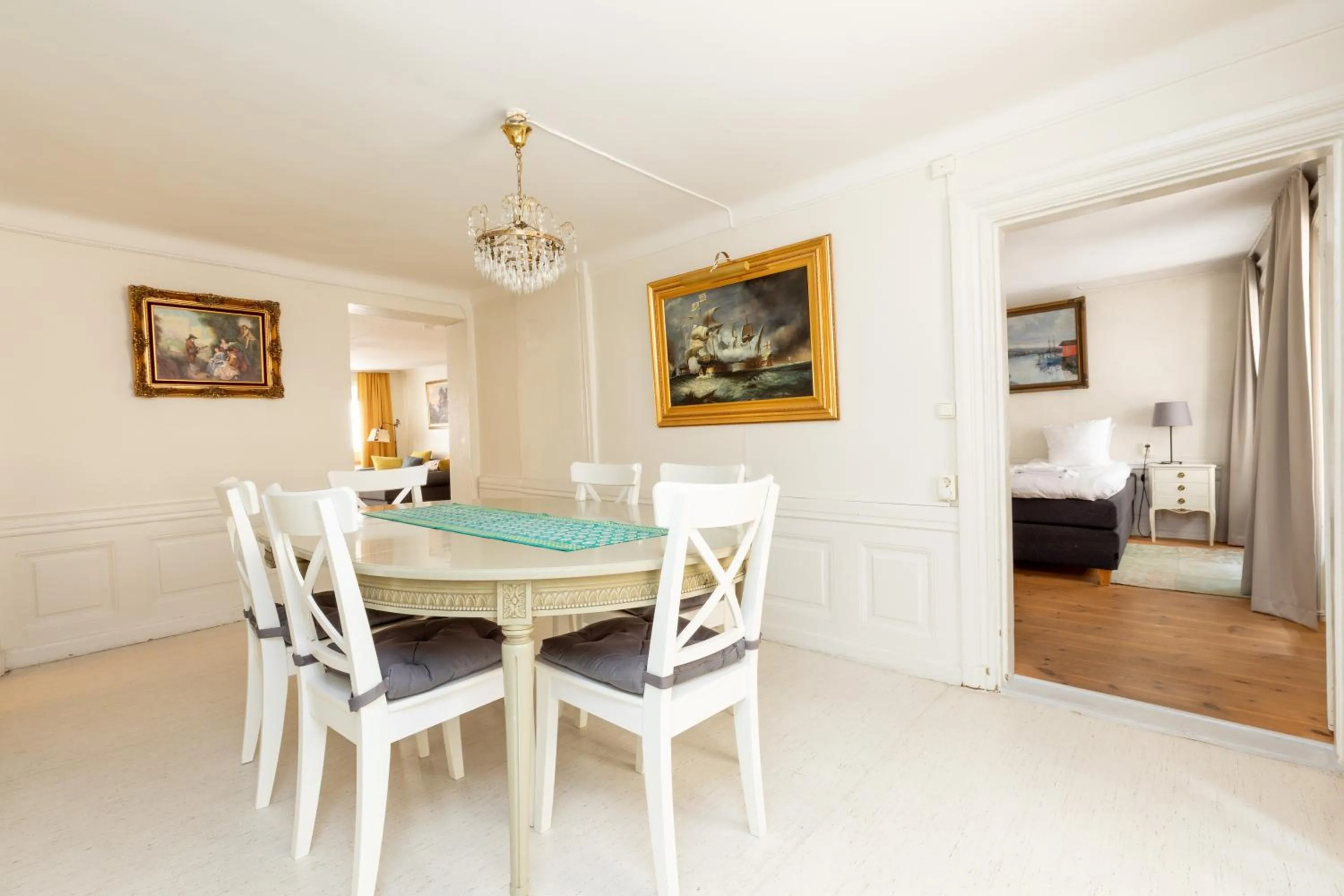 Dining area in ApartDirect Gamla Stan II