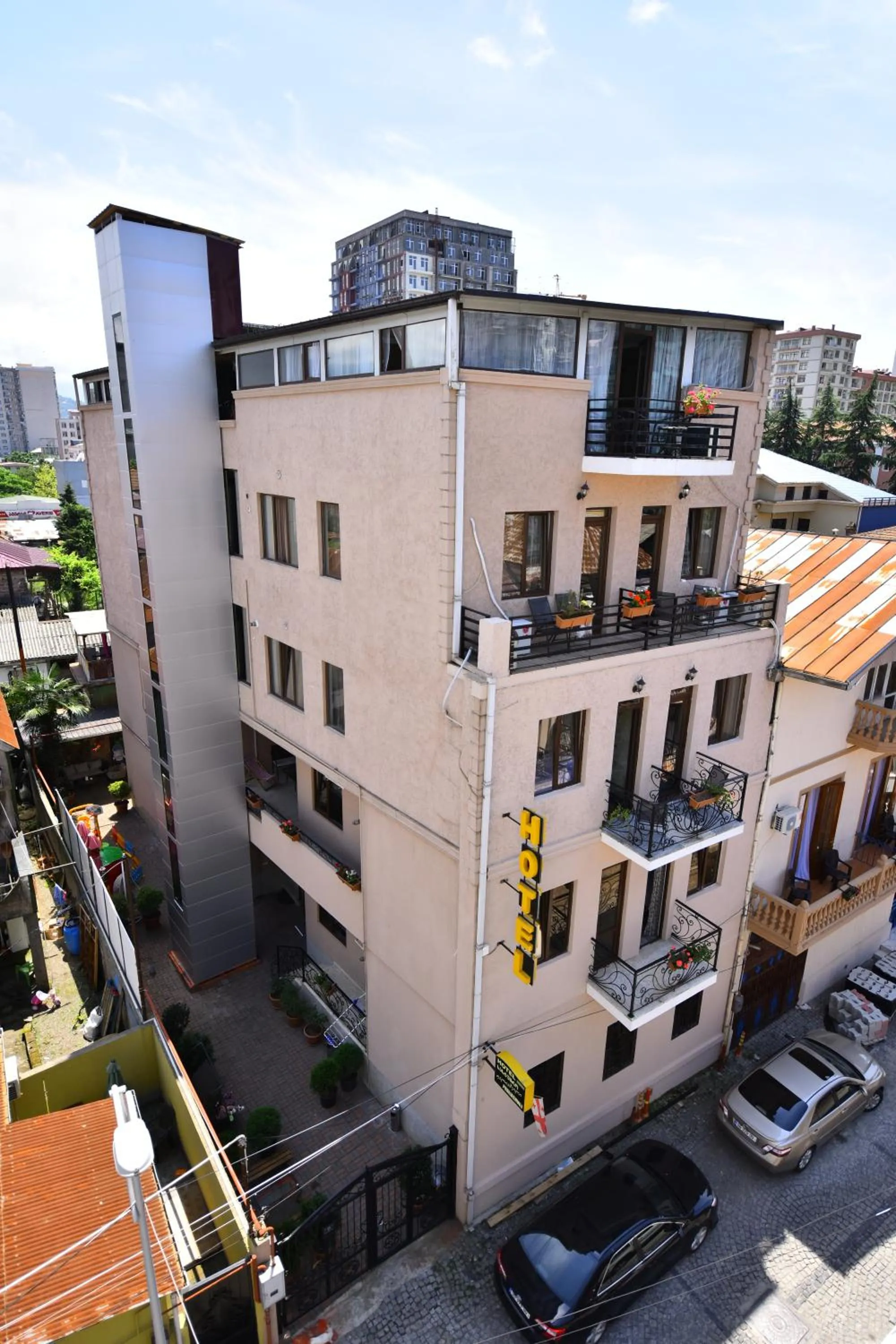 Facade/entrance in Hotel Phaliashvili
