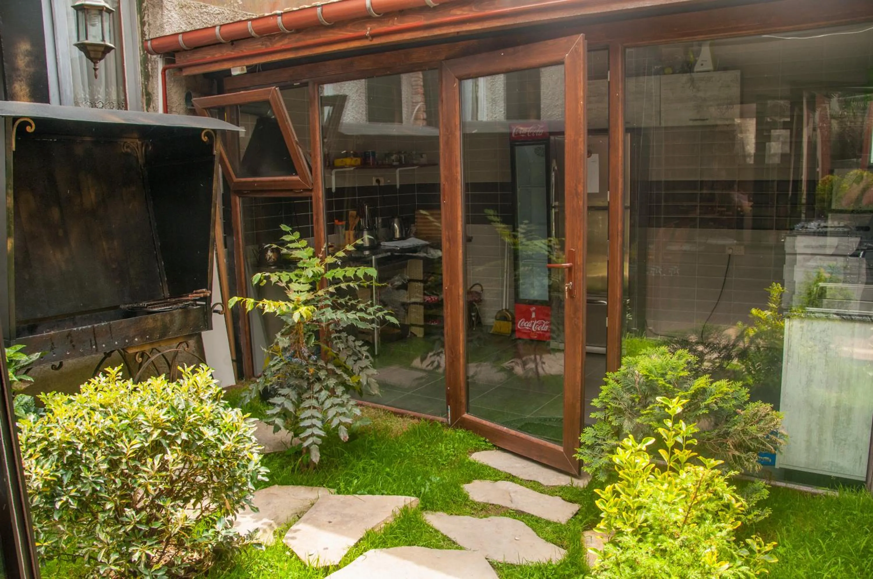 BBQ facilities in Hotel Phaliashvili