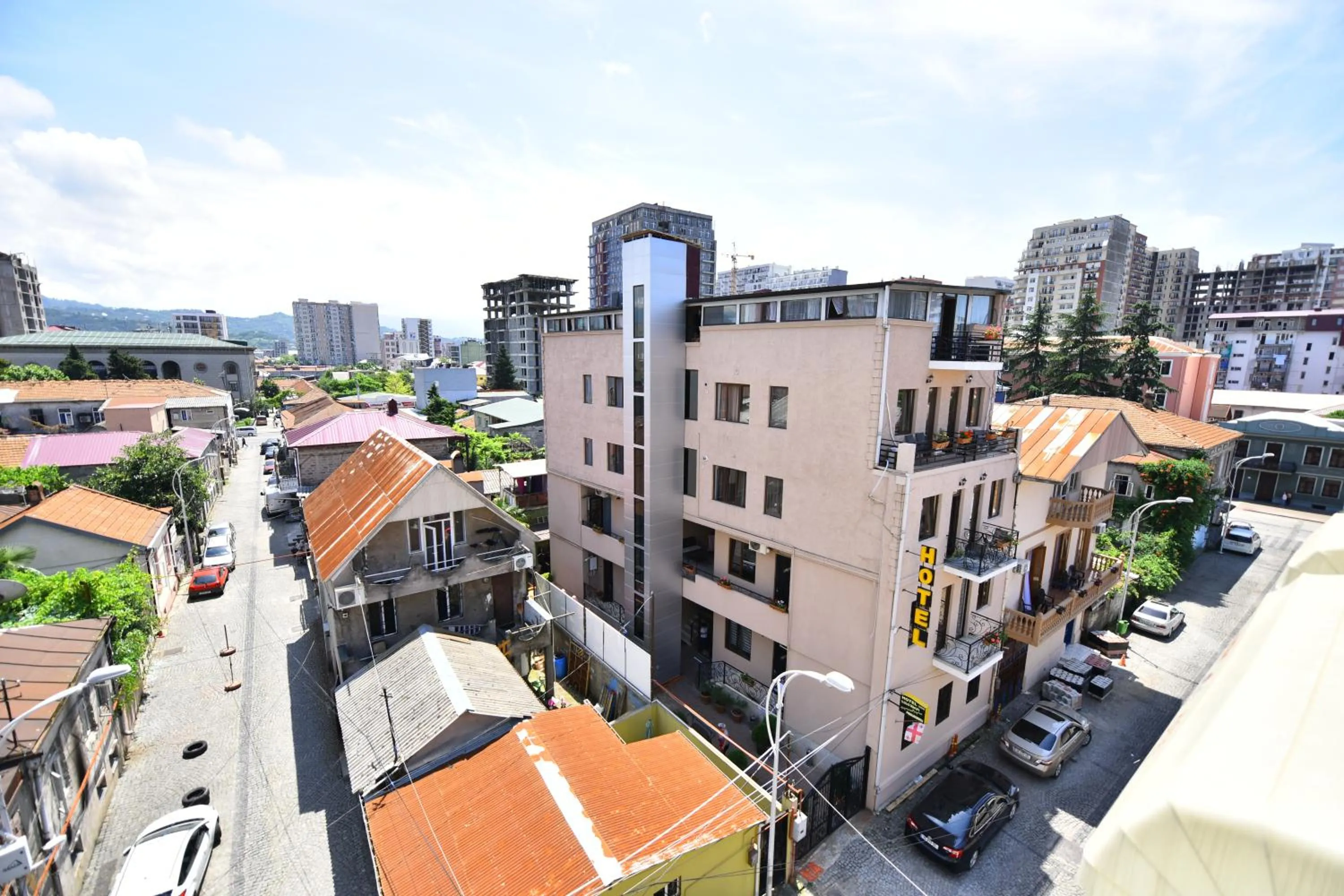 Facade/entrance in Hotel Phaliashvili