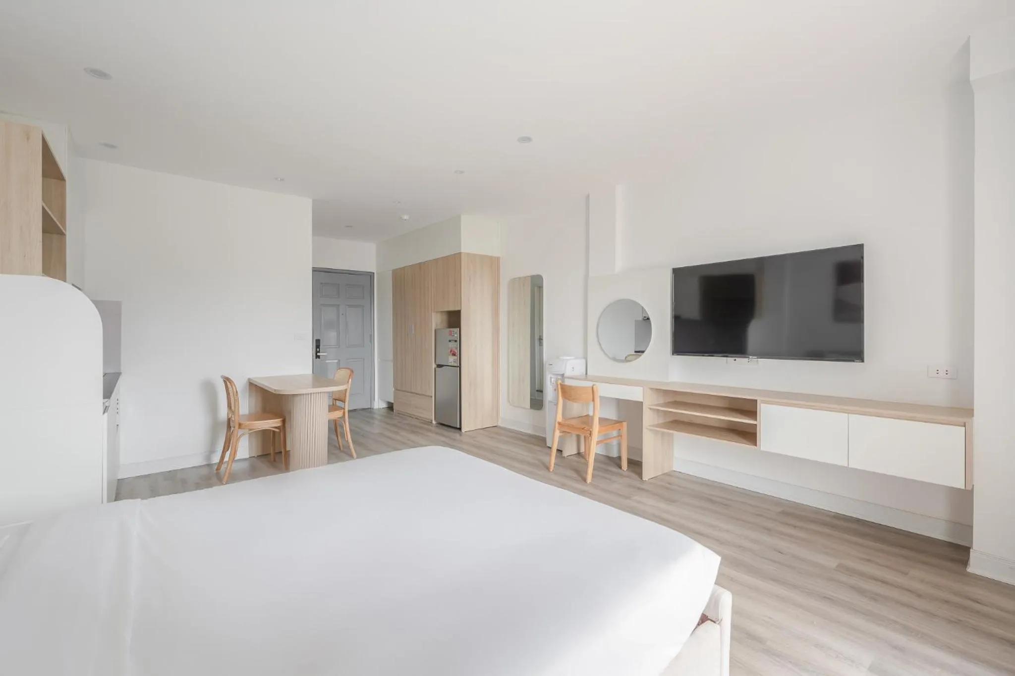 TV and multimedia, Bed in Dom's Residence Hanoi