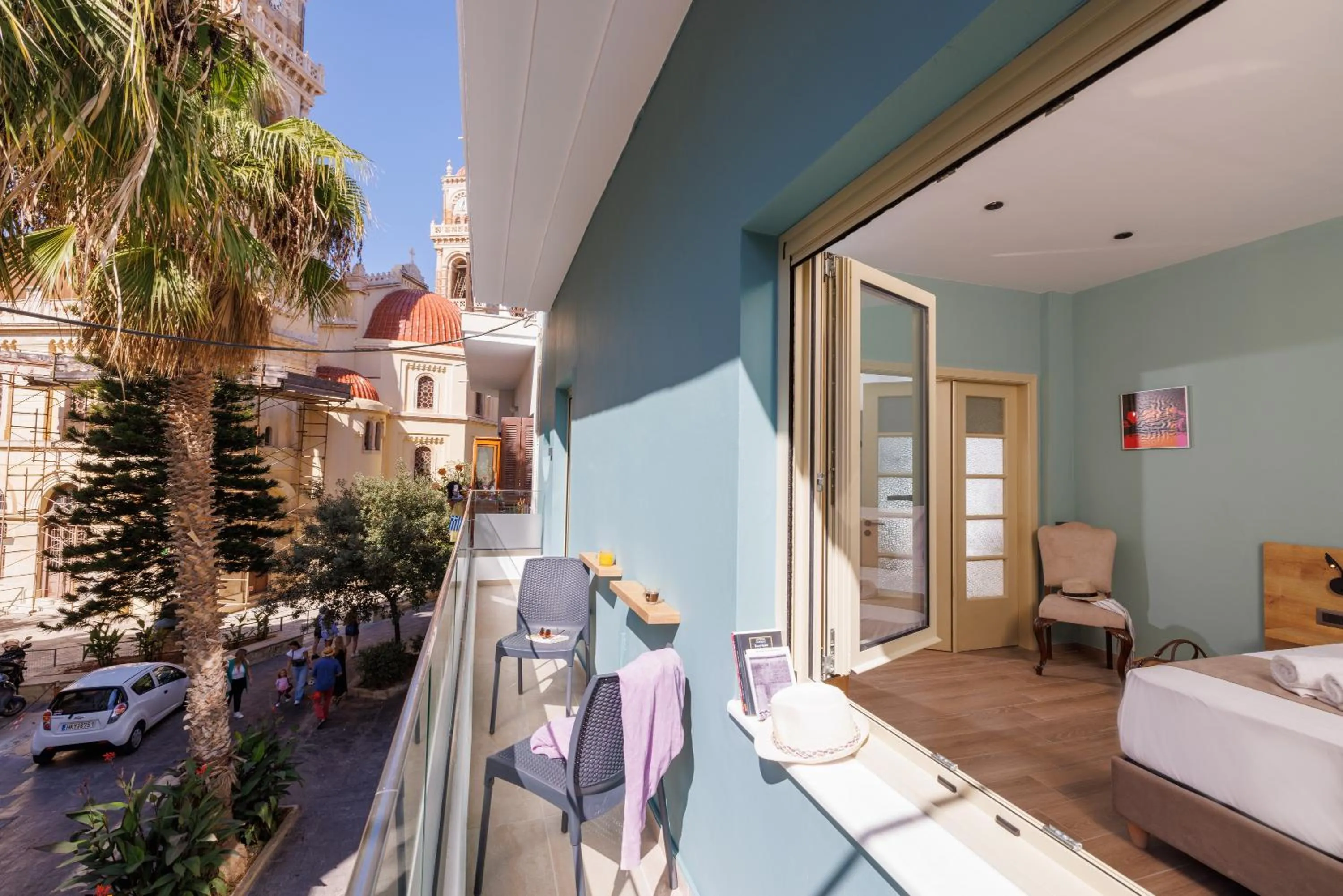 Property building, Bed in Cathedral Suites