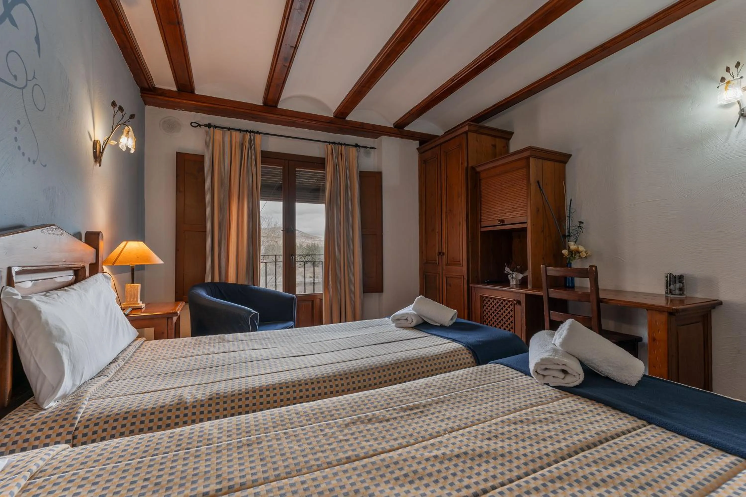 Bed in Hotel - Restaurante Prado Del Navazo