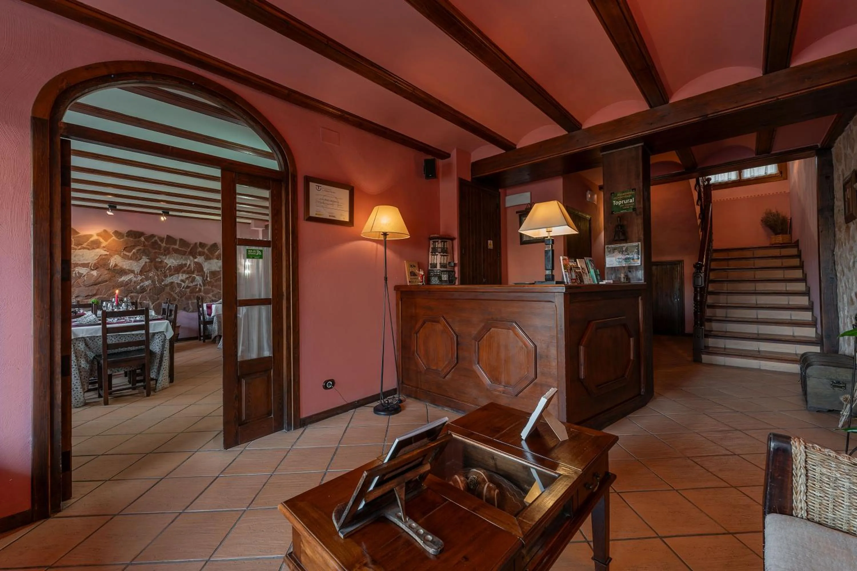 Hotel - Restaurante Prado Del Navazo