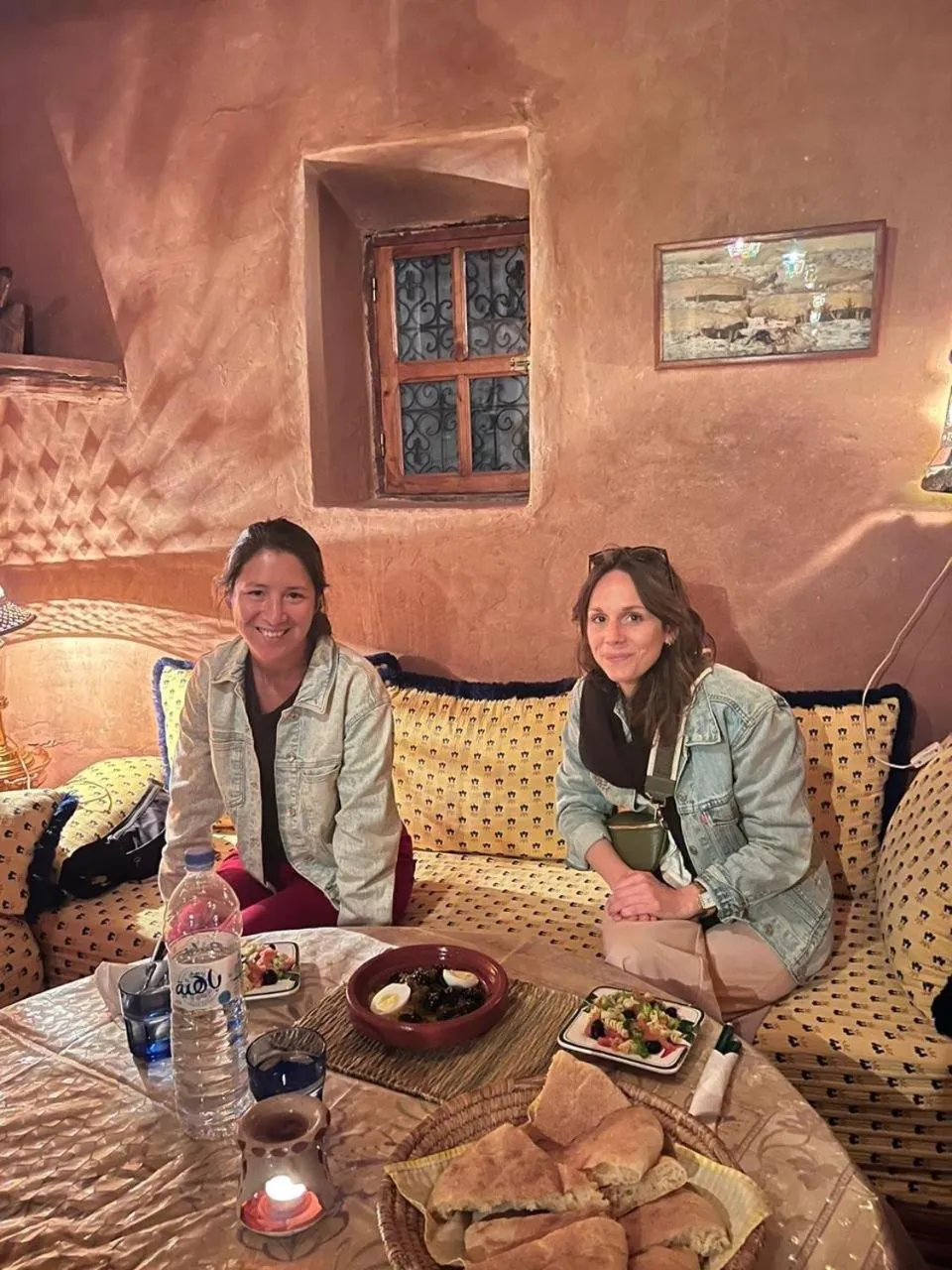 Restaurant/places to eat in Kasbah Tigmi El Janoub