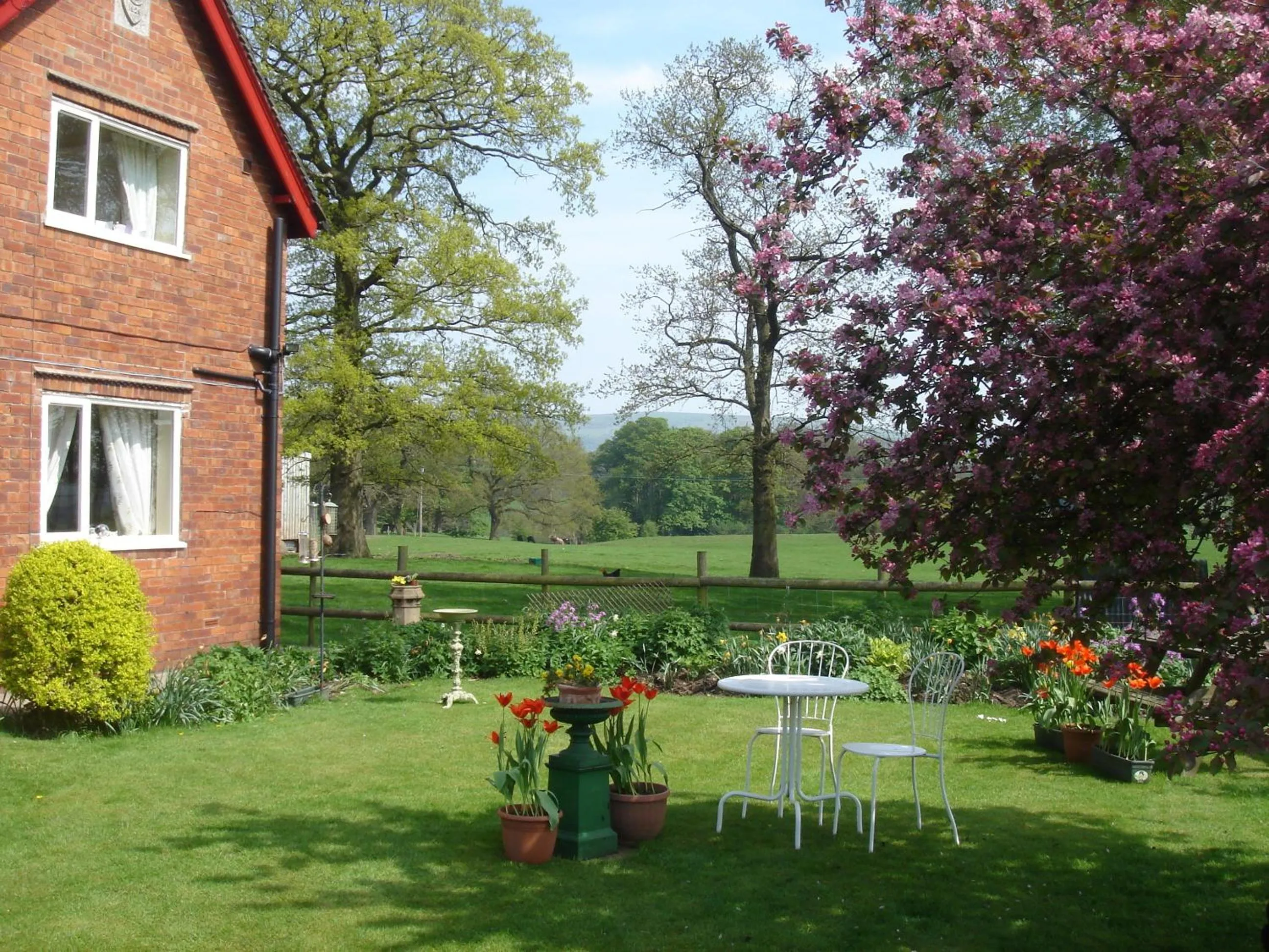 Property building in Yew Tree Farm
