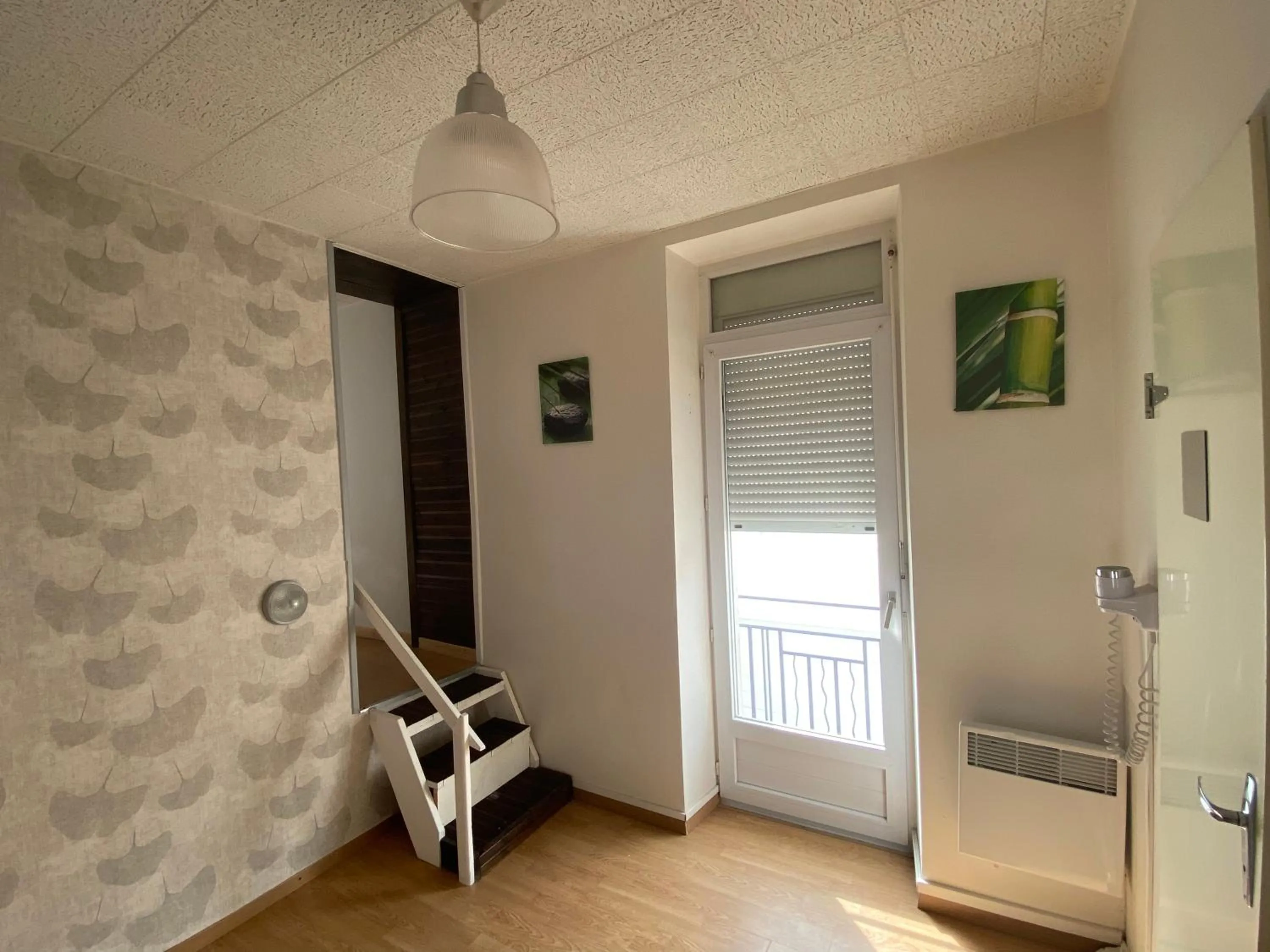 Living room, Bed in Hôtel de Nantes