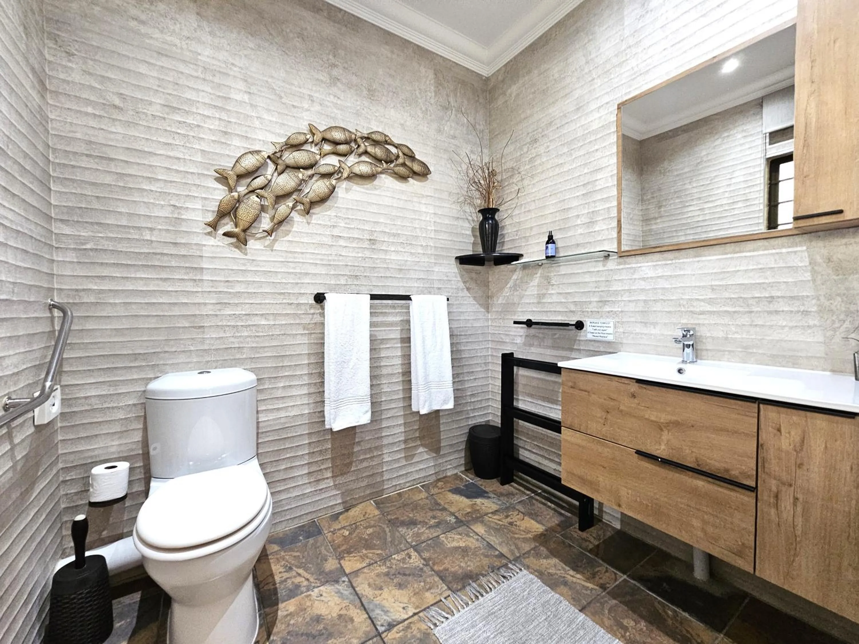 Toilet in Leopard Corner Lodge