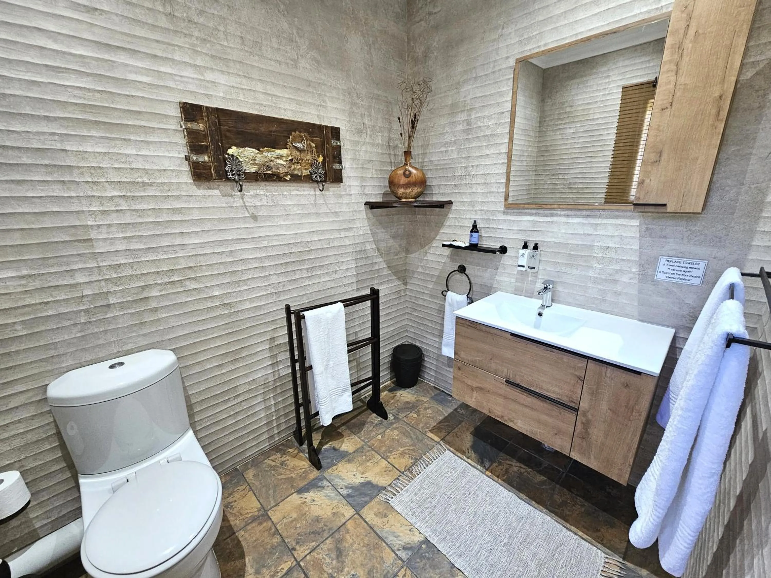 Toilet in Leopard Corner Lodge