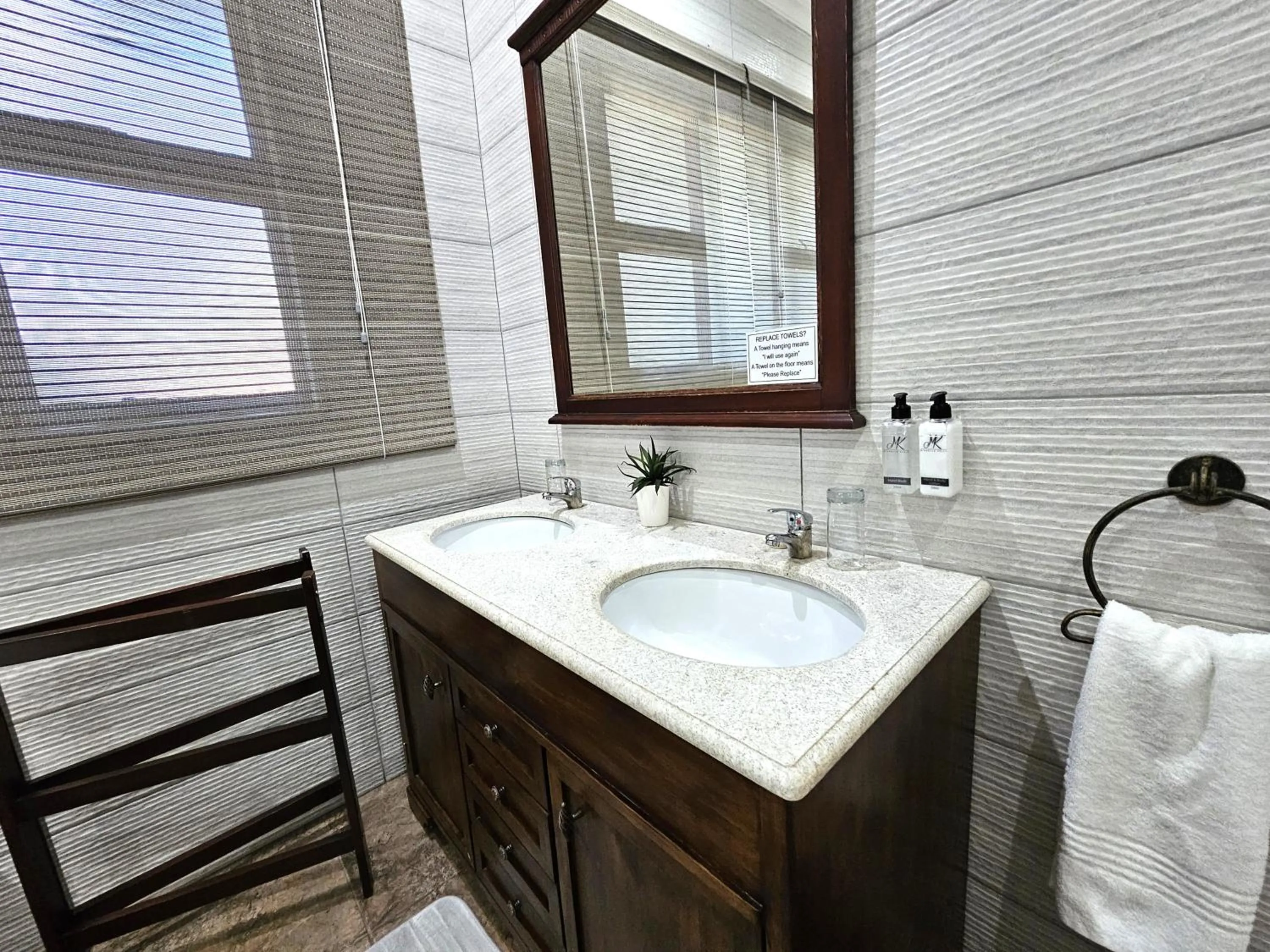 Bathroom in Leopard Corner Lodge
