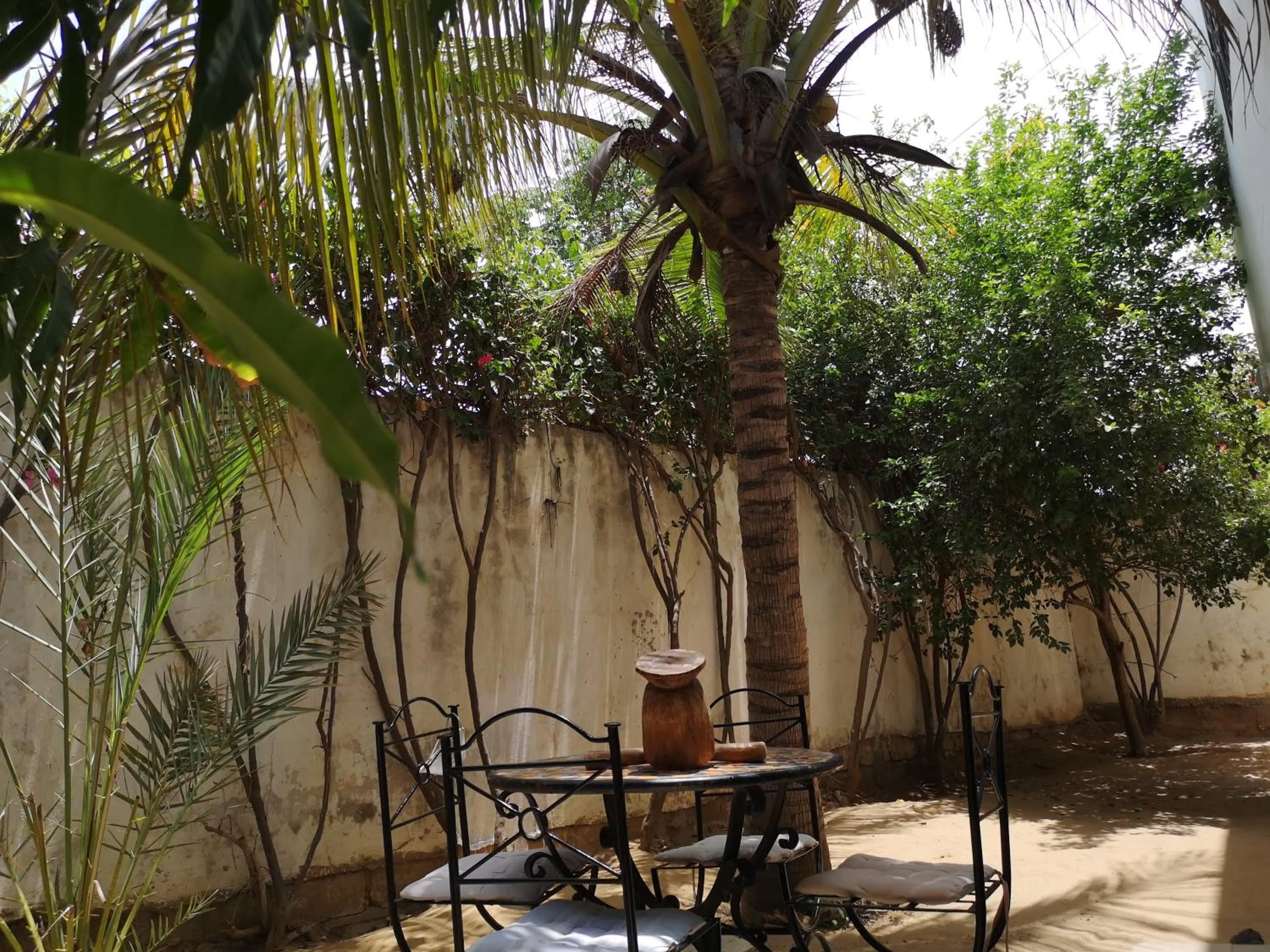 Dining area in Keur Baboune