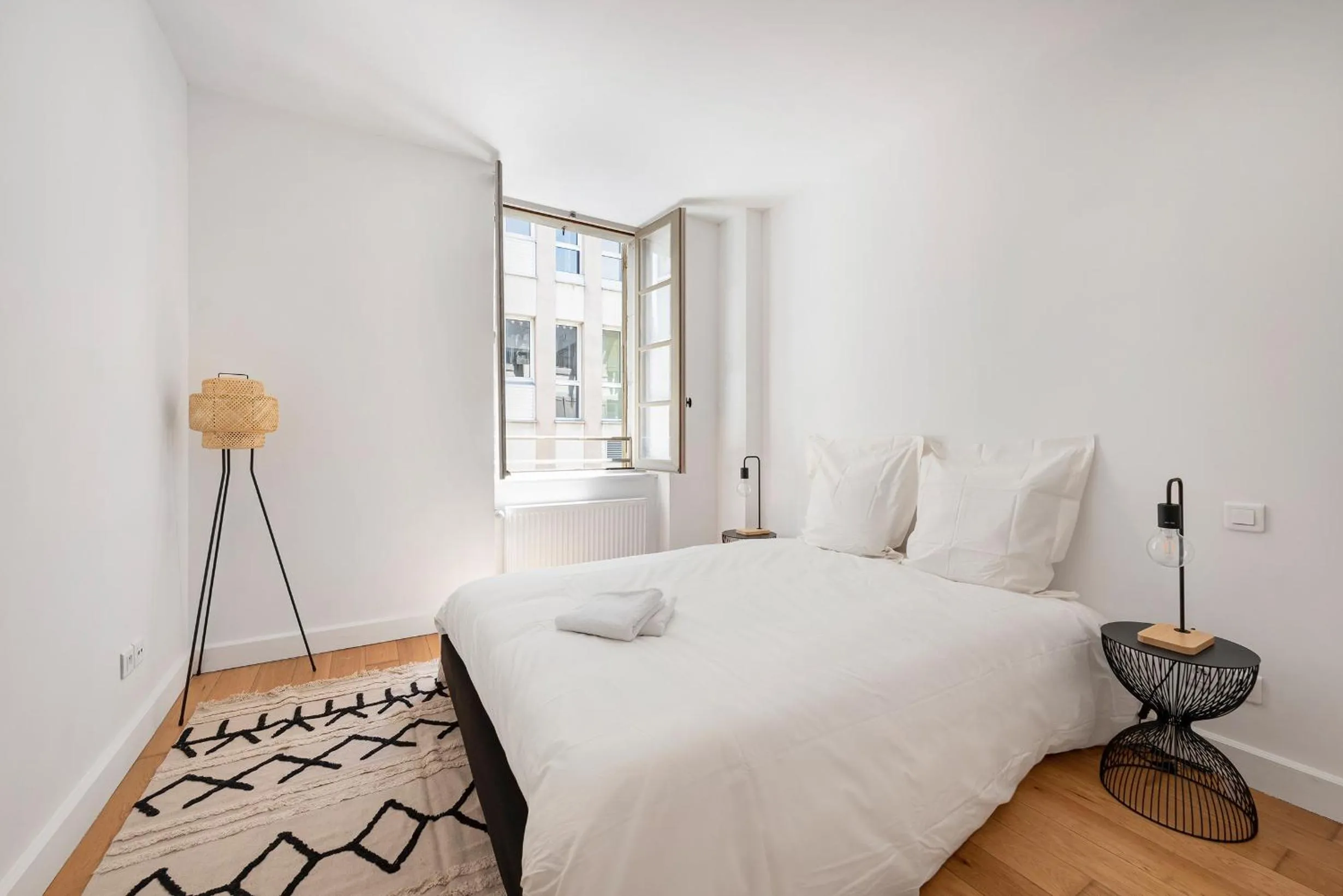 Bed in Les Colonnes - T3 - Bastide