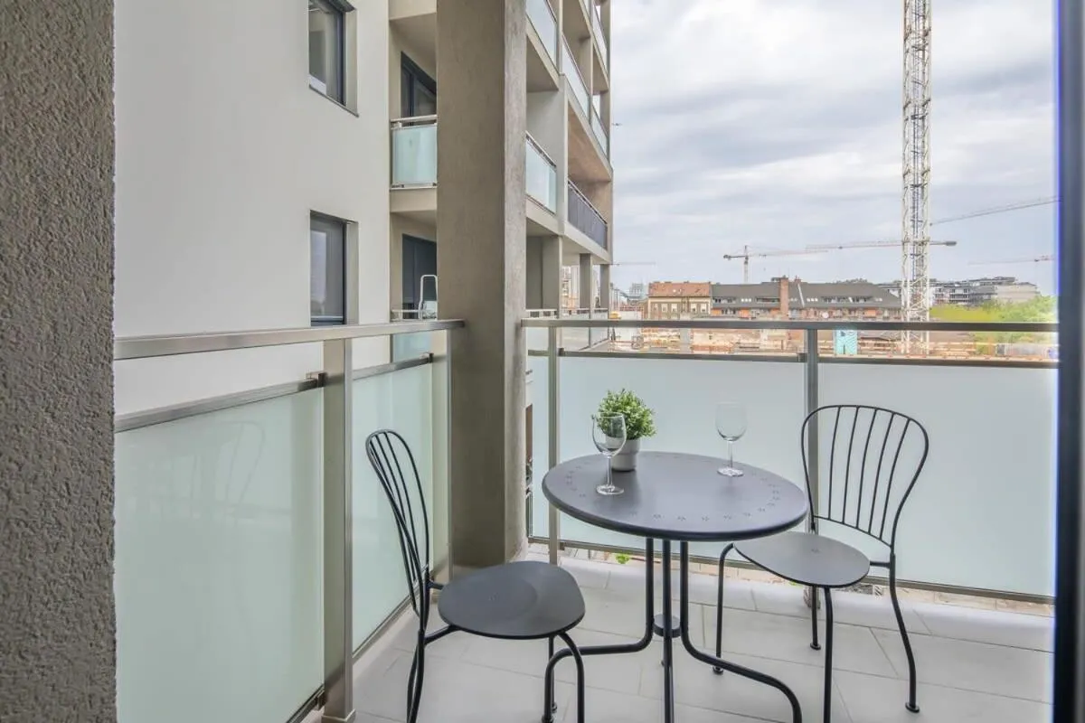 Central - NEW - Cozy Stay