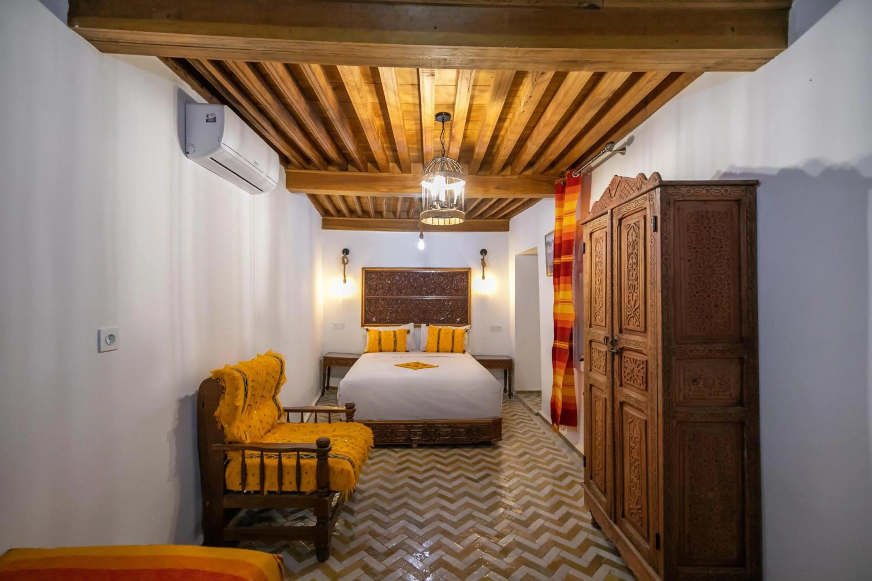 Living room, Bed in Dar Usham Fes Luxury Guest House