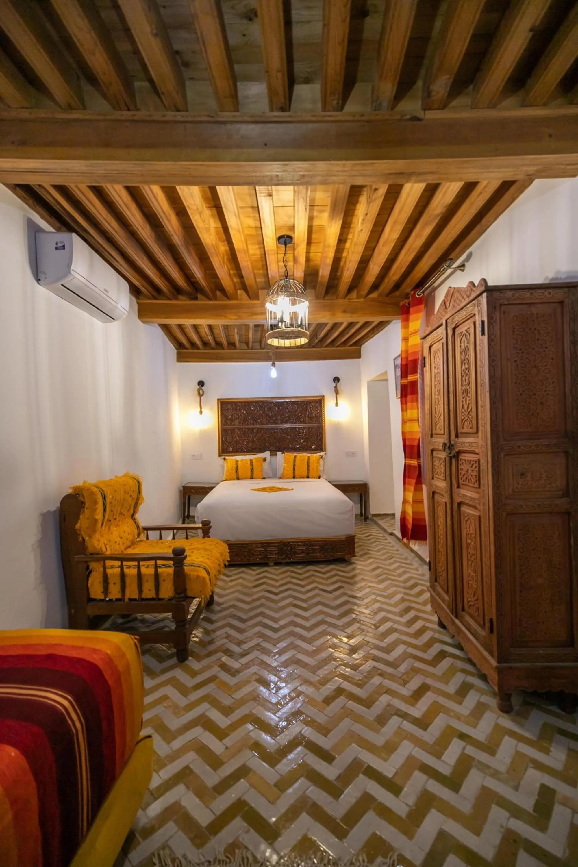 Photo of the whole room, Bed in Dar Usham Fes Luxury Guest House