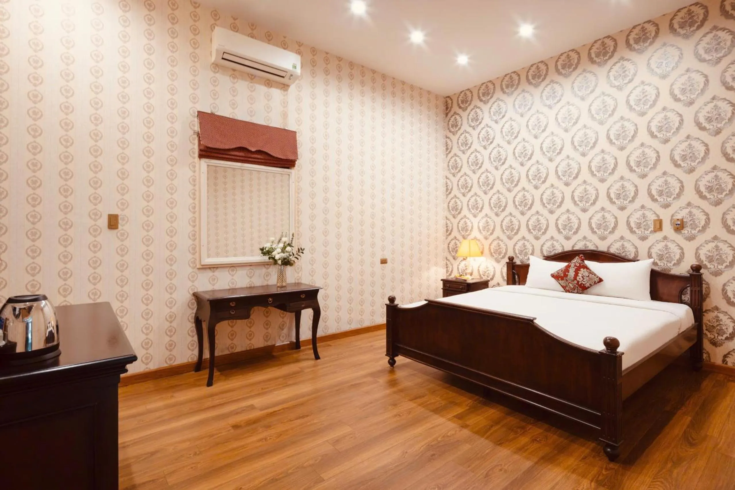 Bedroom, Bed in Hidden Mansions Saigon Resort