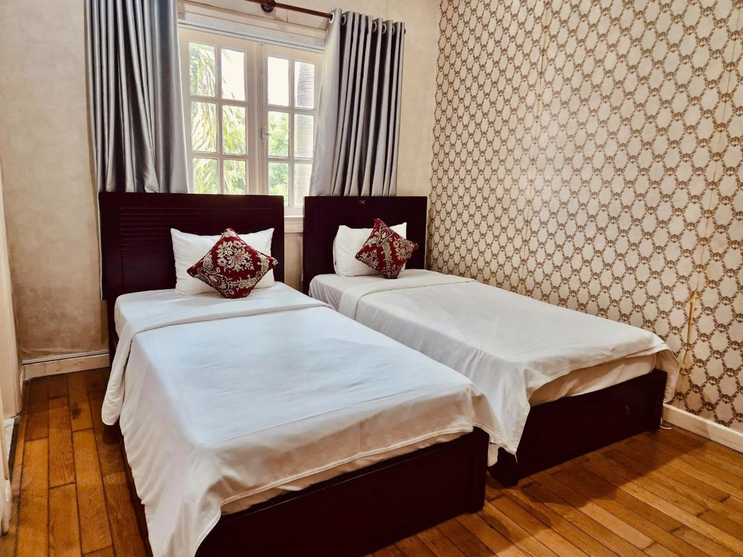 Bedroom, Bed in Hidden Mansions Saigon Resort