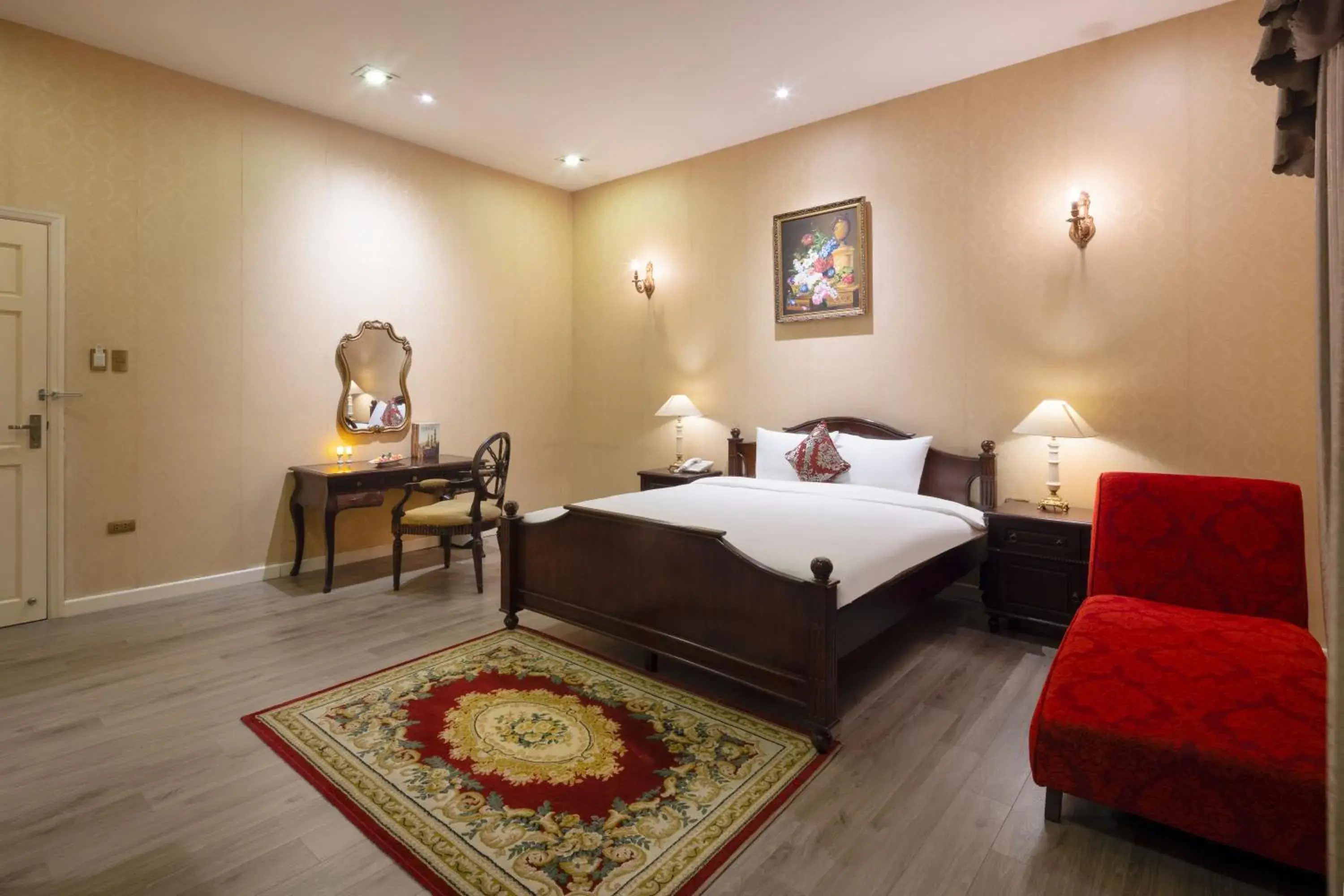 Photo of the whole room, Bed in Hidden Mansions Saigon Resort Photo of the whole room, Bed in Hidden Mansions Saigon Resort