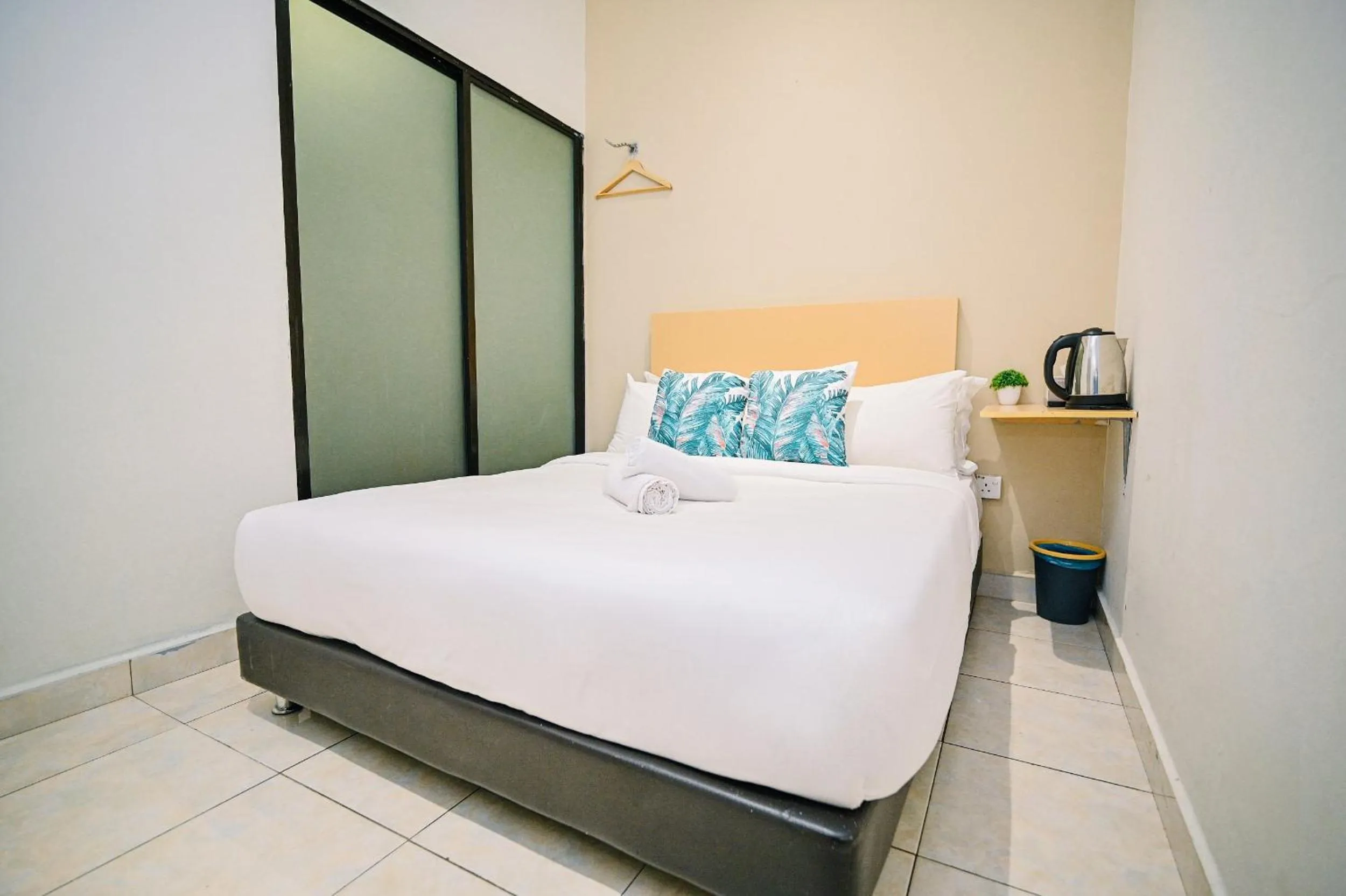 Bed in Swing & Pillows - KL Sri Petaling