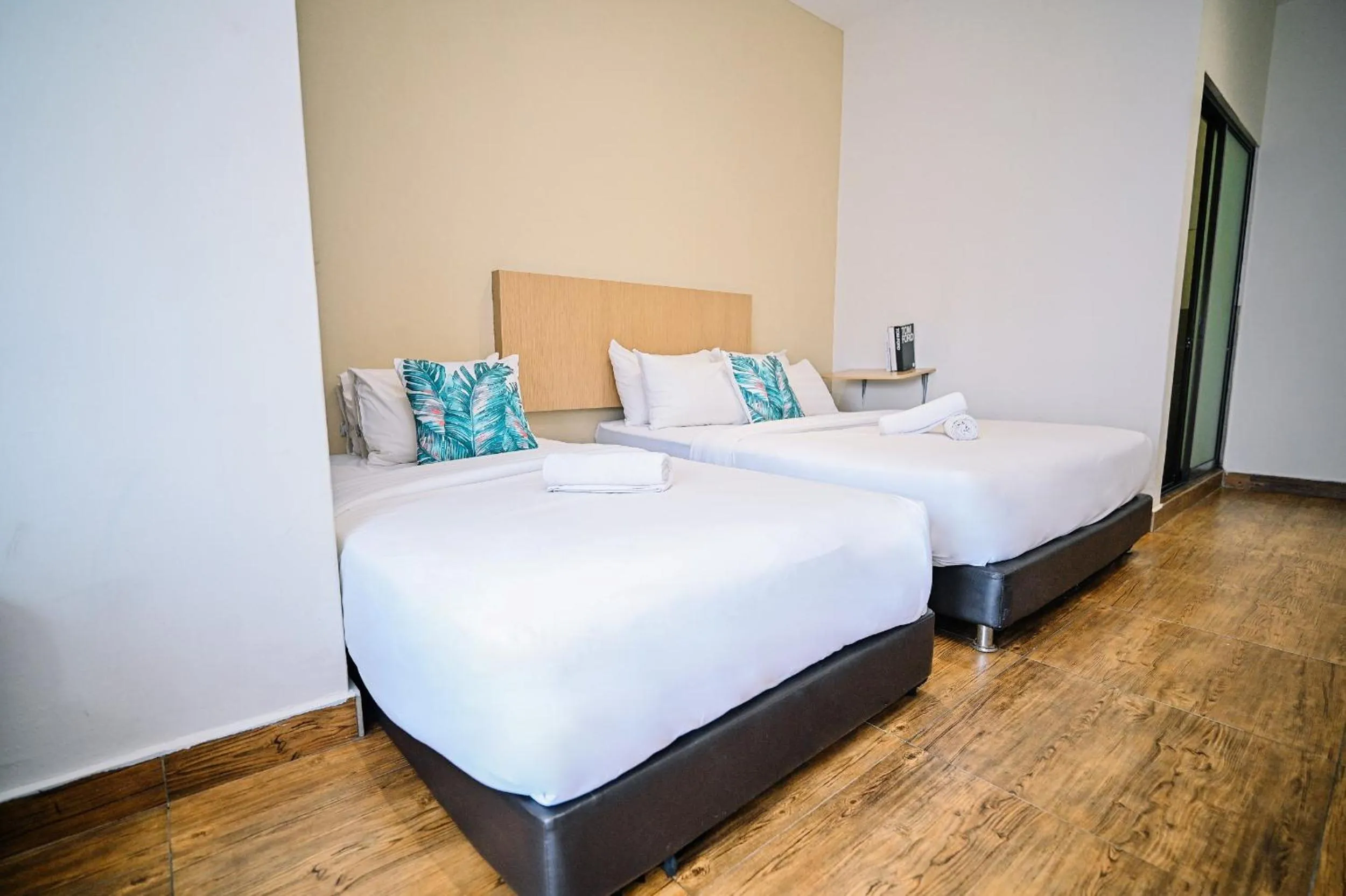 Bed in Swing & Pillows - KL Sri Petaling