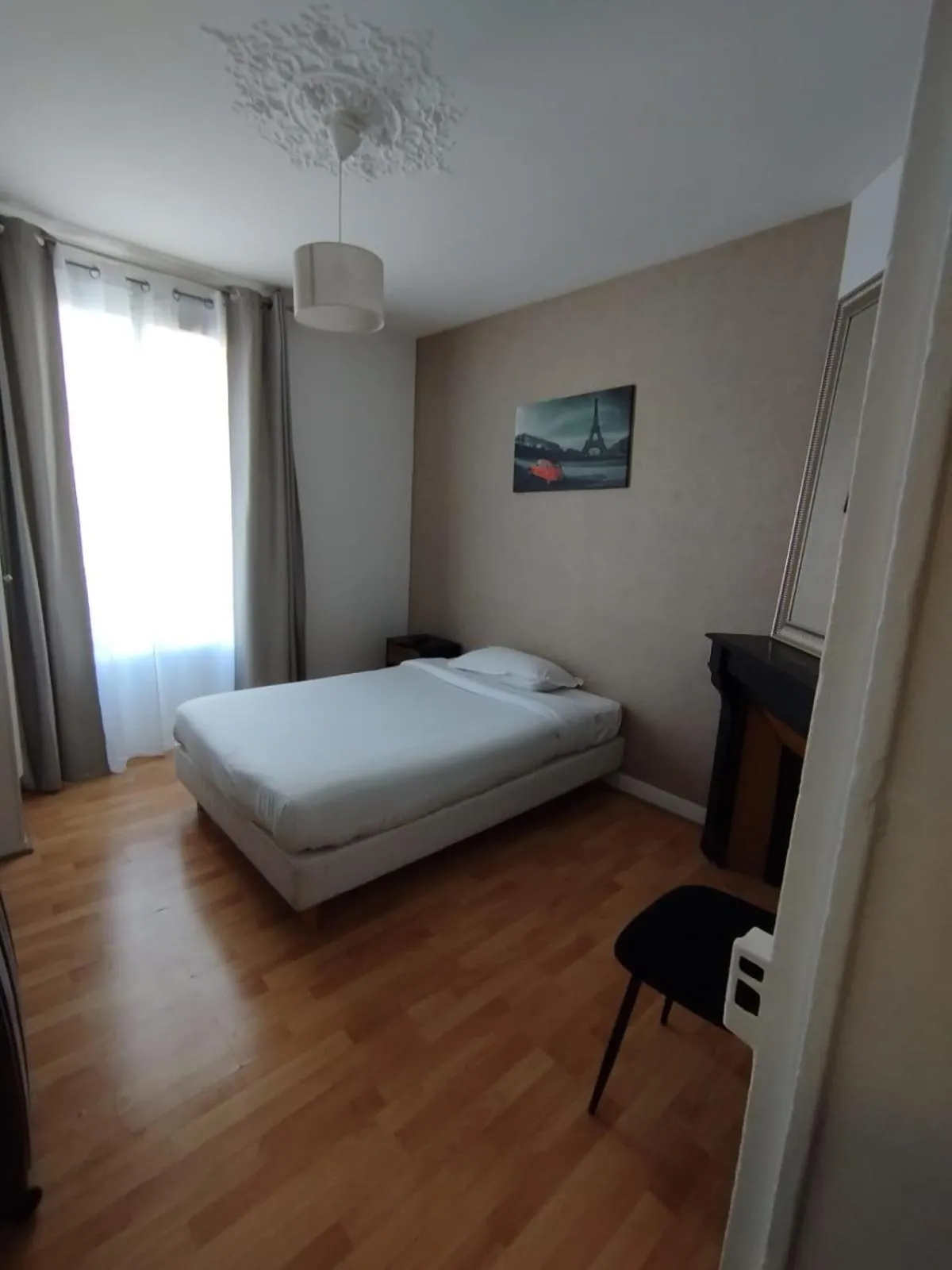 Bed in Hôtel Résidence Champerret