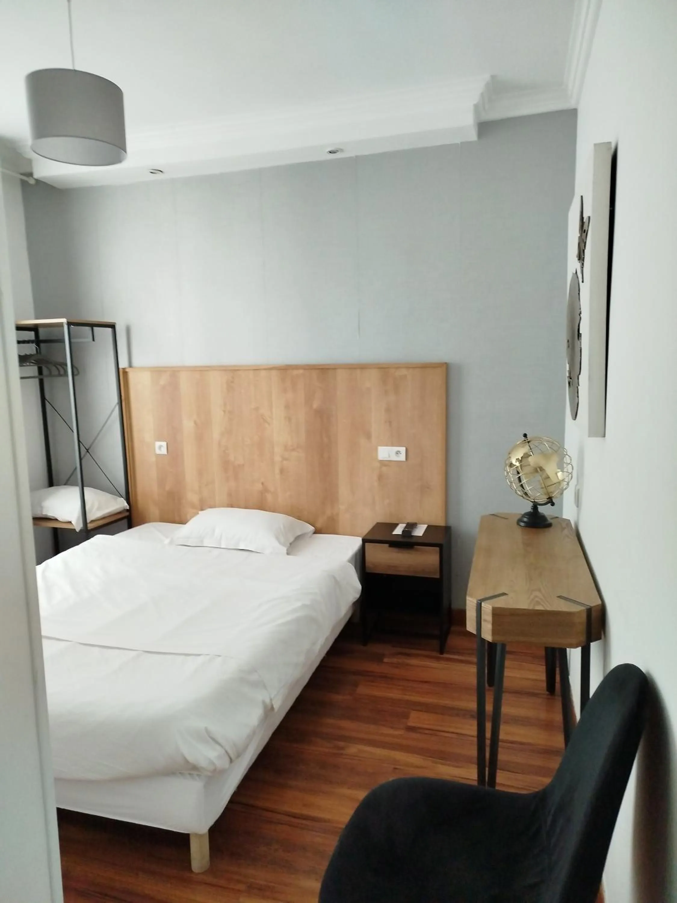 Bed in Hôtel Résidence Champerret