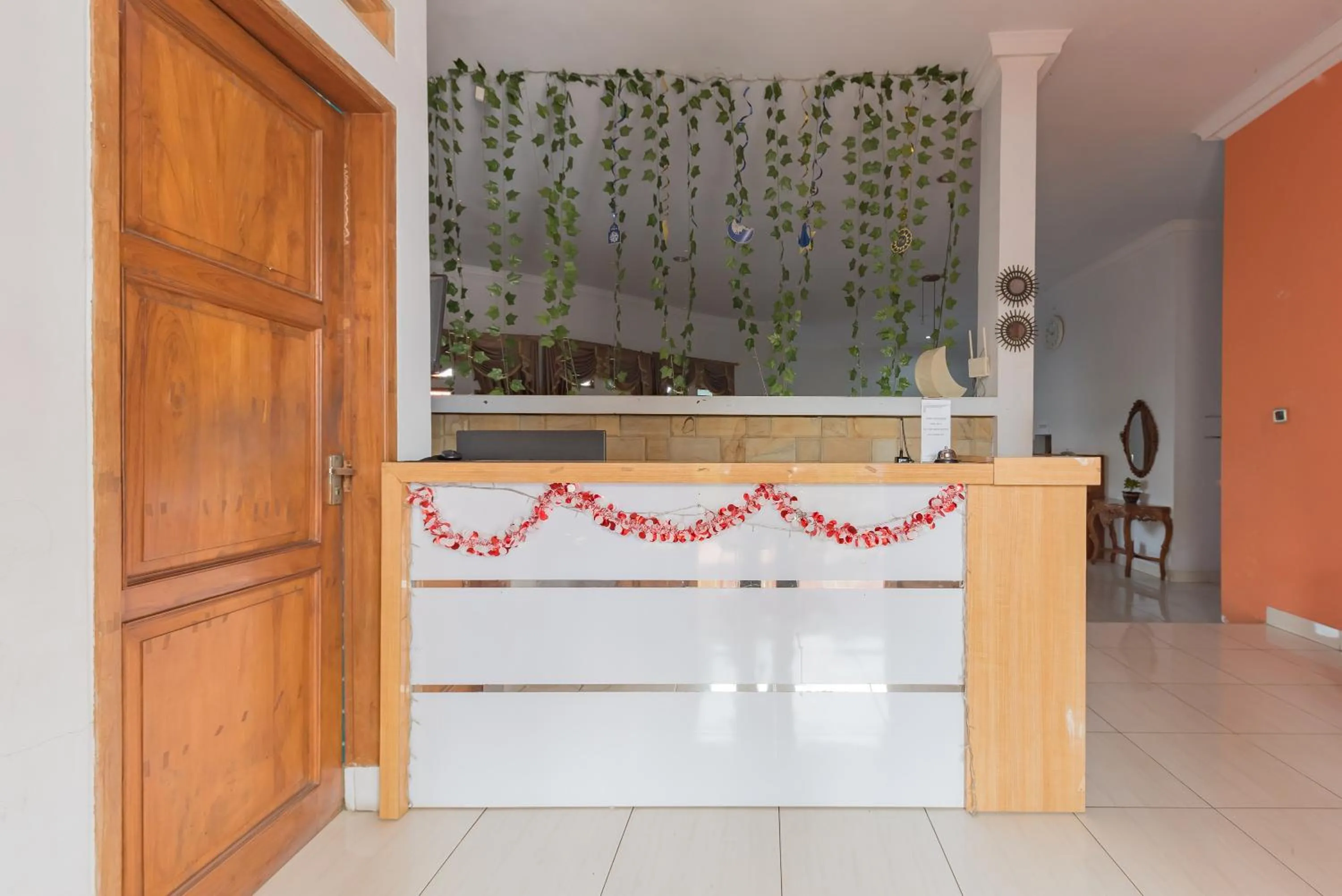 Lobby or reception in RedDoorz at Jalan Siliwangi Tasikmalaya